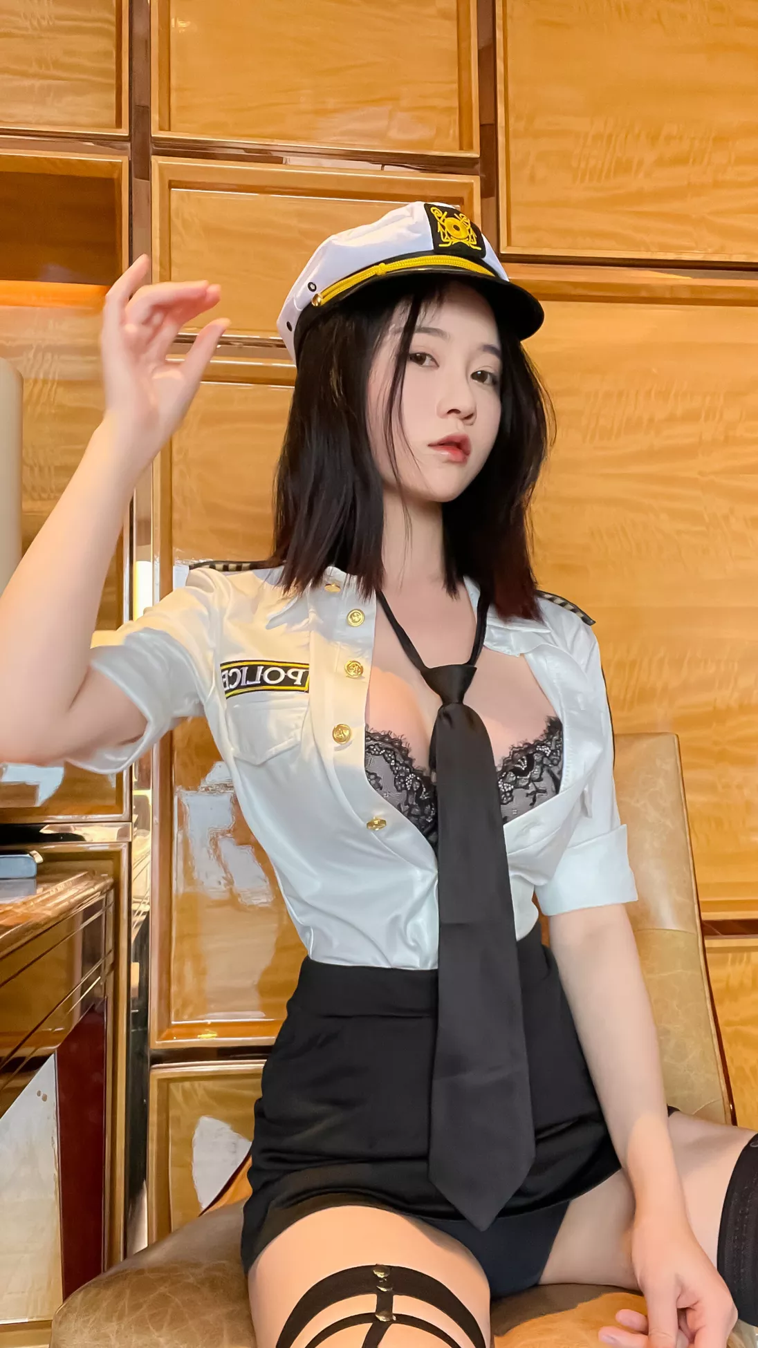 《s女警》 优质图像图集 年年