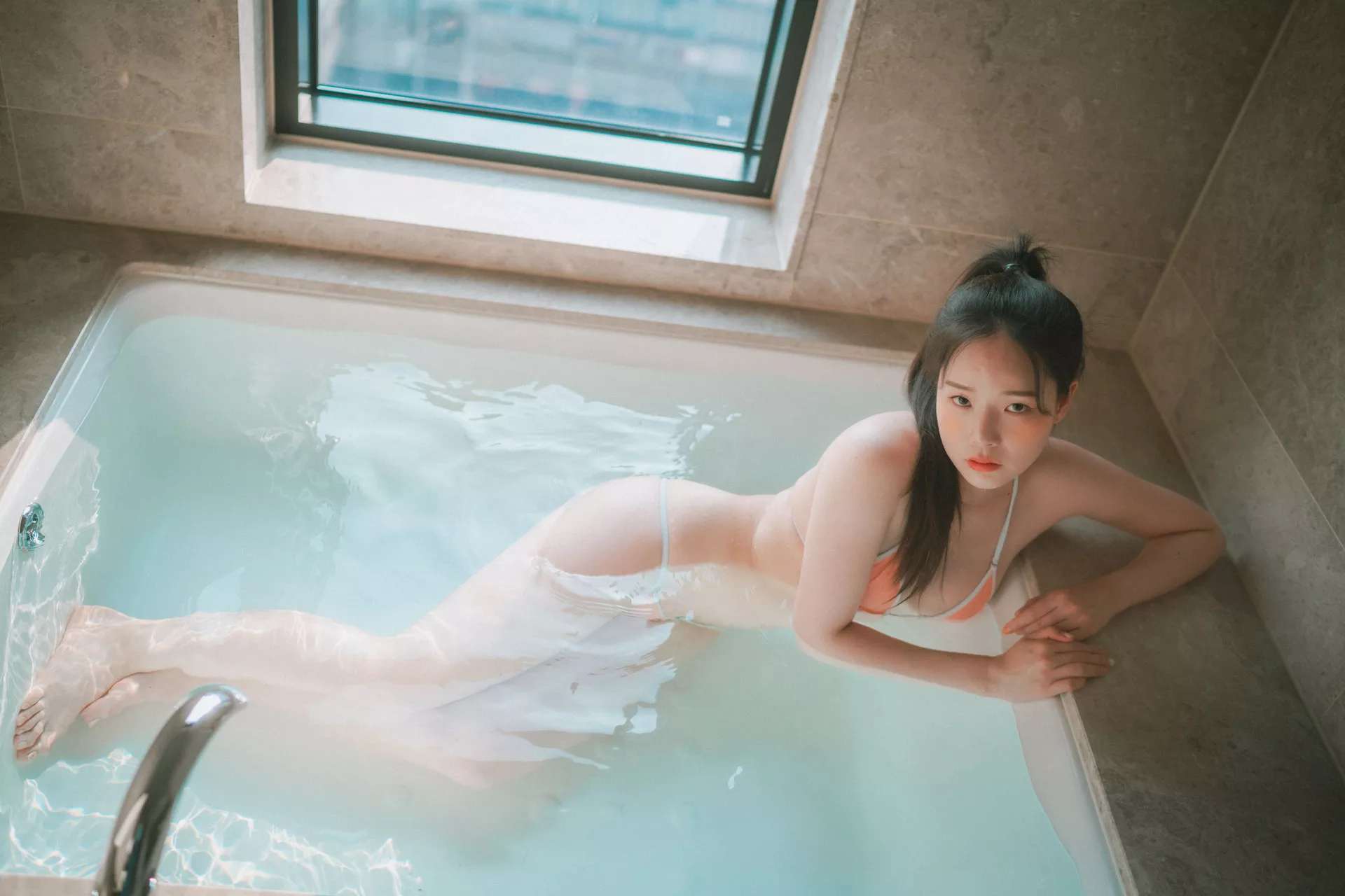 大佳玩】 PIA 【DJAWA 摄影 Staycation 模特 韩国 全集修正
