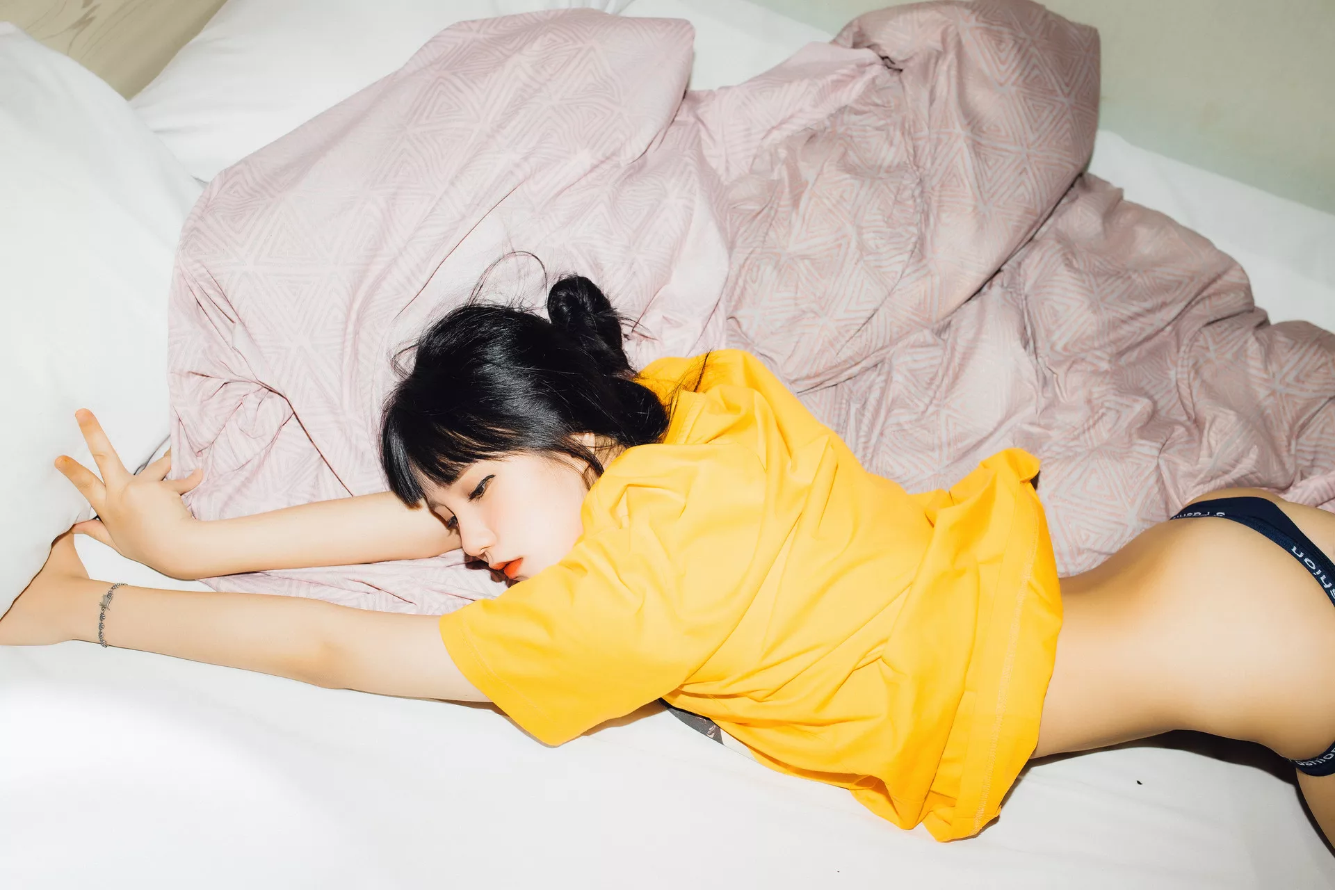 嫩模 写真 Cute Jenny 高丽 Jeong (58P) 月夜快照】 【Moon Night Jenny Snap is