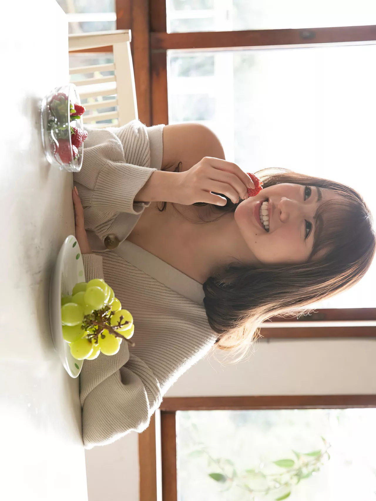 【の魂は美脚に宿る】 志田友美FLASH 日本 全集修正 Shida 靓模 优秀摄影写真 Yuumi