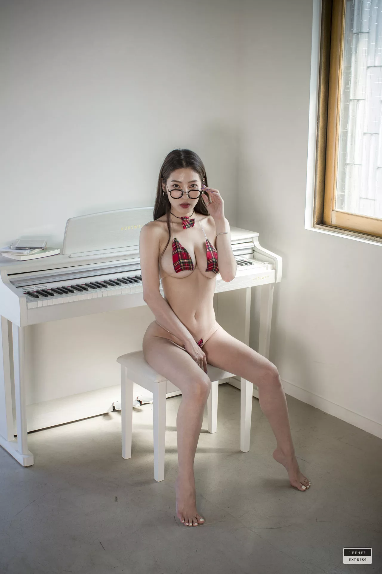 全集修正 写真 EXPRESS LEDG 美人 利熙快运】 【LEEHEE B G.su 063A 南韩