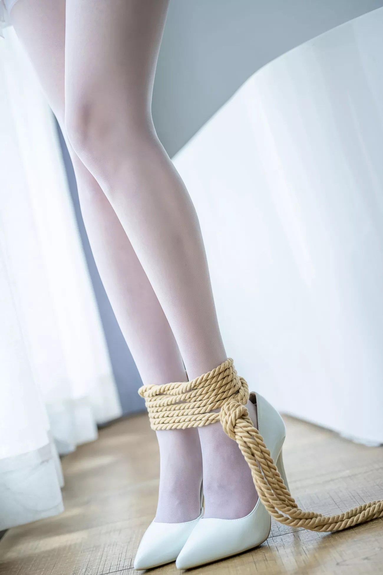 密拍 超清 ・ 抖娘 《定制�K缚》 写真 利世