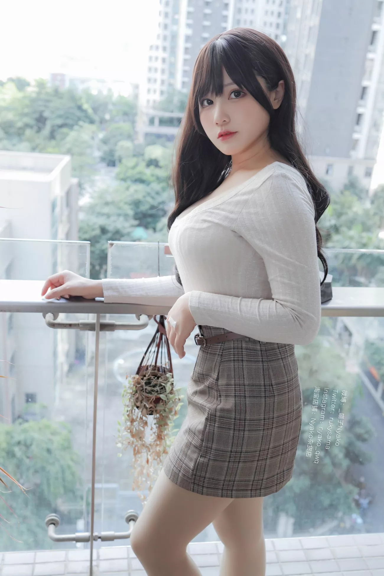 写真 《 本》 姐姐 密拍 Nyako 喵子 高质