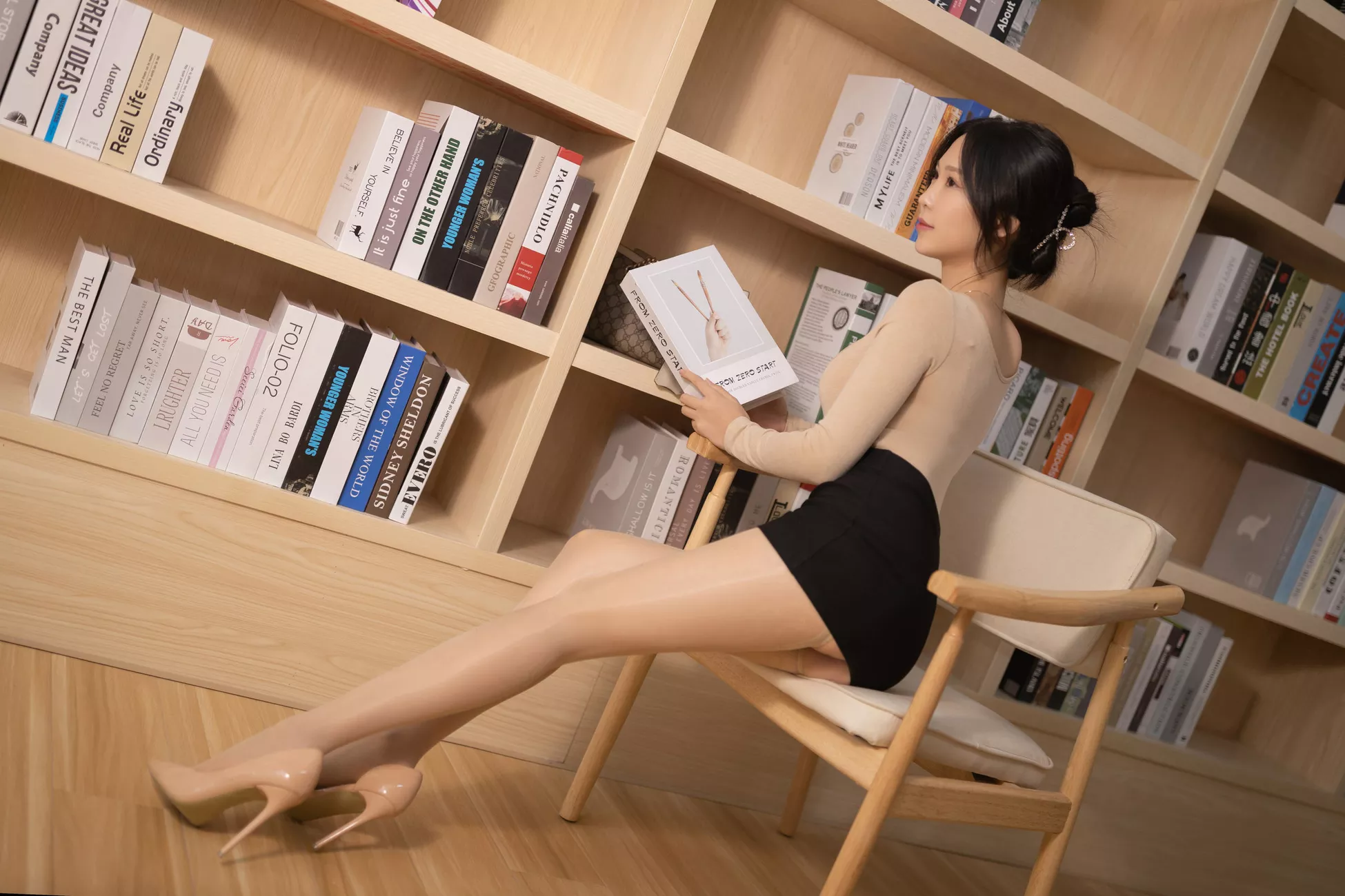 私房 ・ 抖娘 超清 摄影 利世 《图书馆事件》