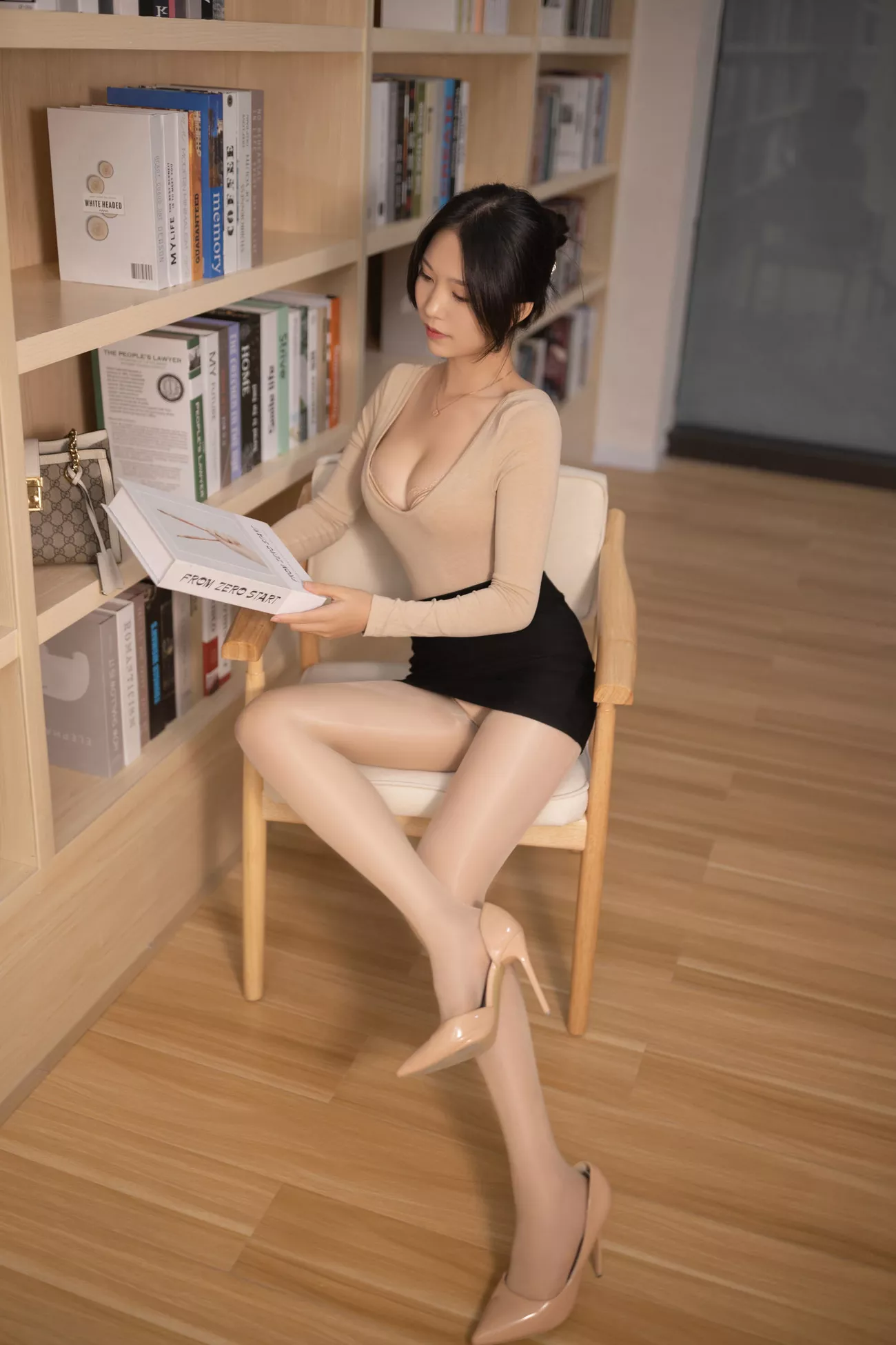 私房 ・ 抖娘 超清 摄影 利世 《图书馆事件》