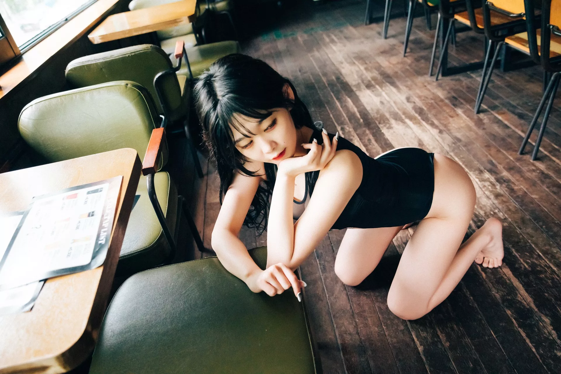 尤物 ZIA.Kwon【Loozy 尤物 写真 棒子 淫惰菇凉 全集修正 SM 写真】 Bar 棒子
