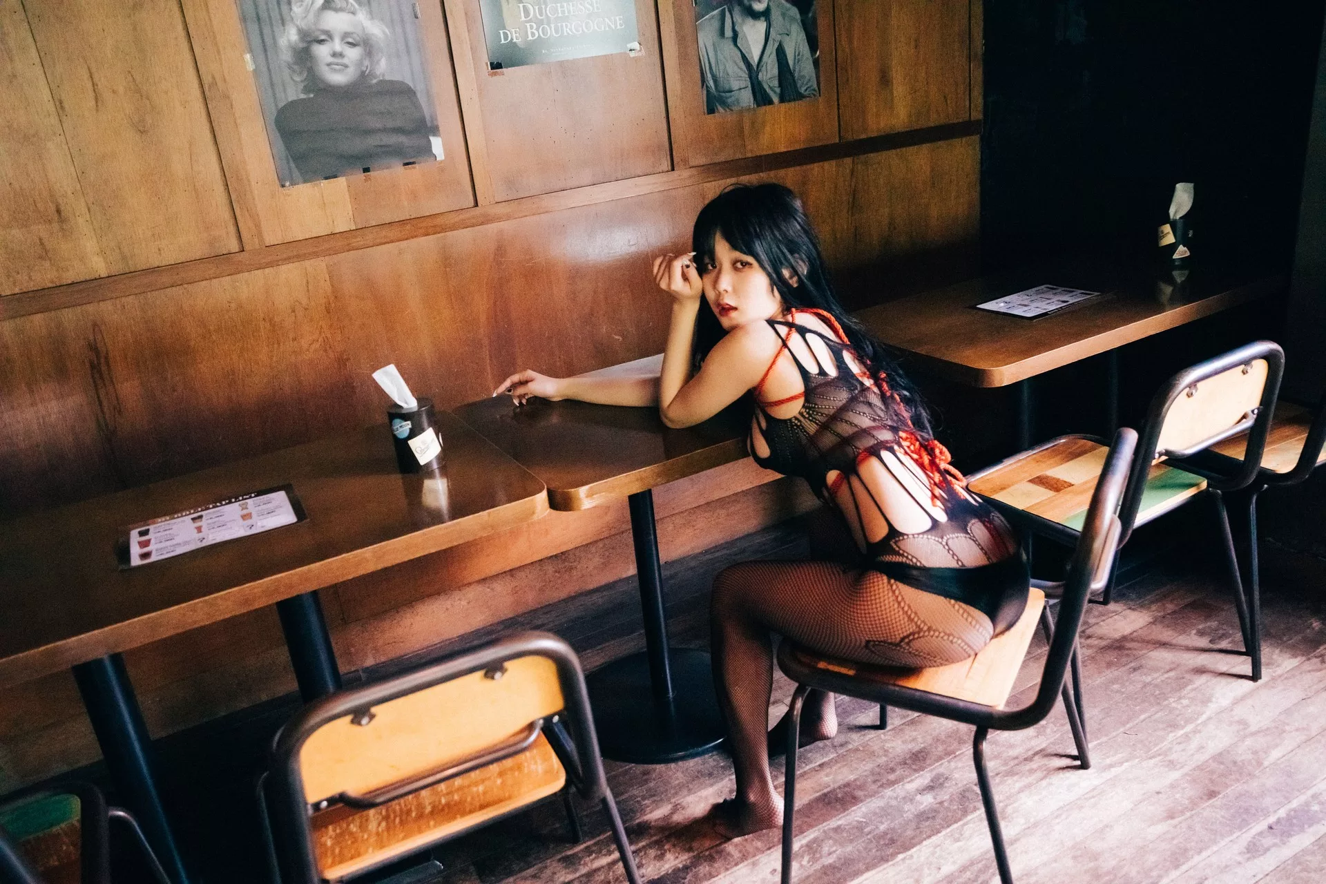尤物 ZIA.Kwon【Loozy 尤物 写真 棒子 淫惰菇凉 全集修正 SM 写真】 Bar 棒子
