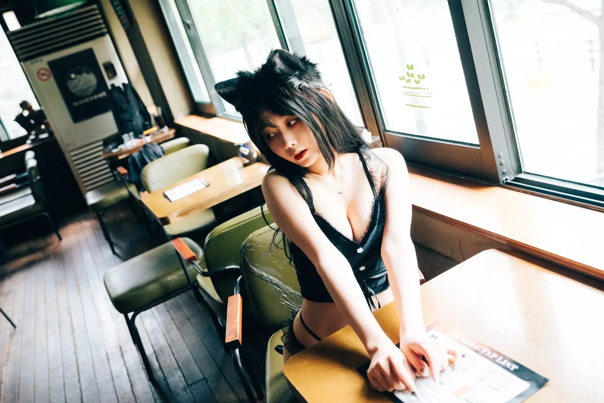 尤物 ZIA.Kwon【Loozy 尤物 写真 棒子 淫惰菇凉 全集修正 SM 写真】 Bar 棒子