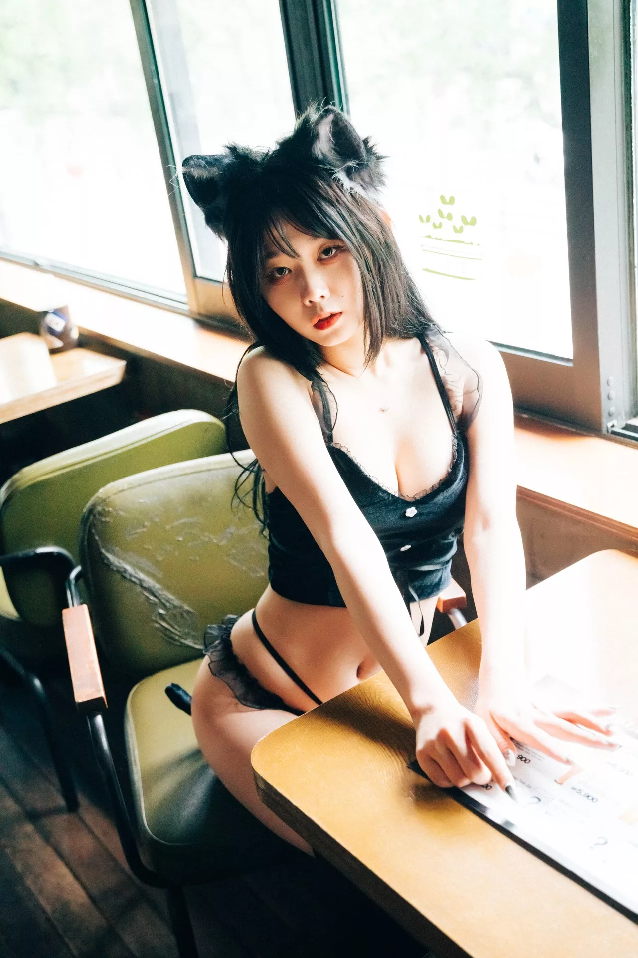 尤物 ZIA.Kwon【Loozy 尤物 写真 棒子 淫惰菇凉 全集修正 SM 写真】 Bar 棒子