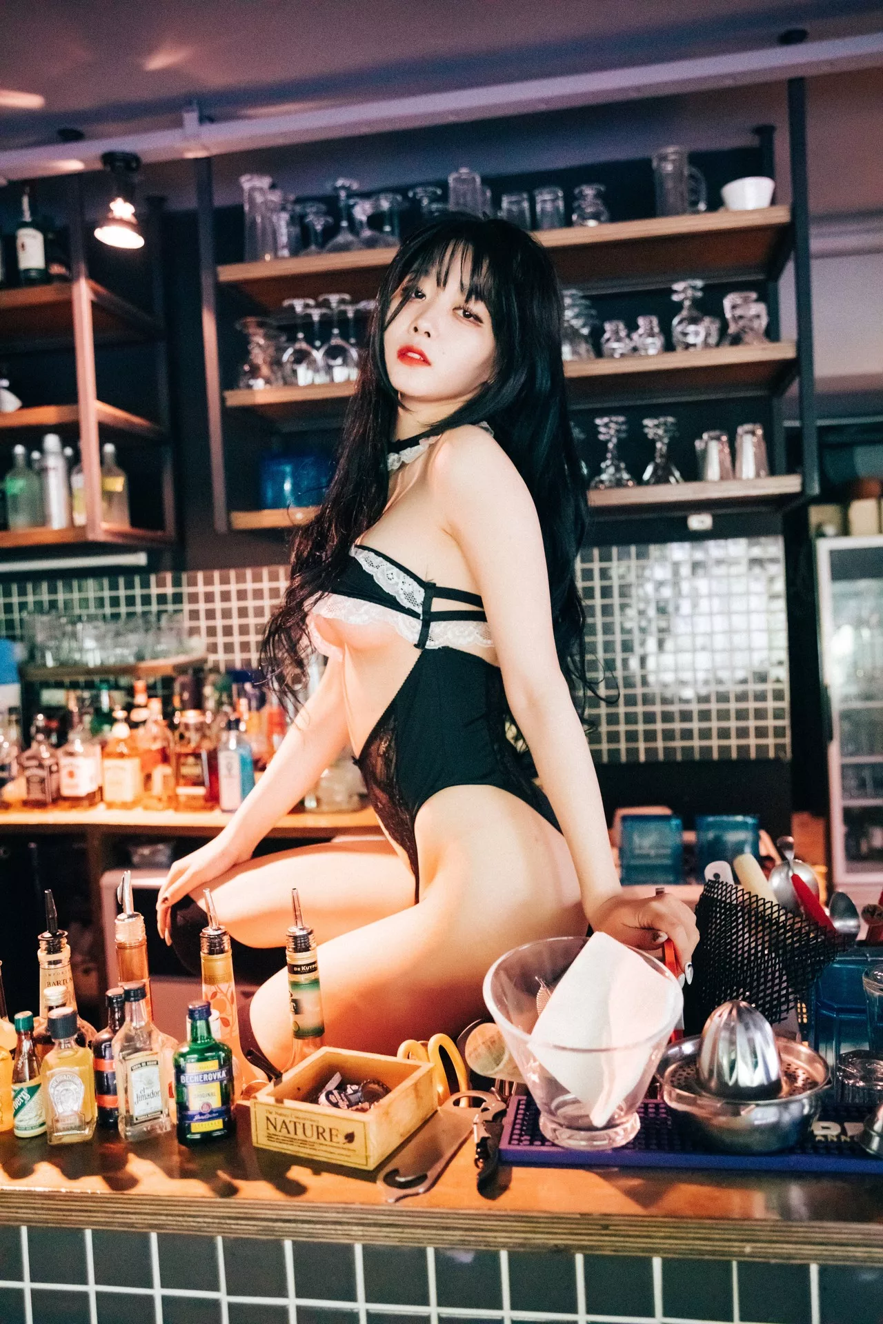尤物 ZIA.Kwon【Loozy 尤物 写真 棒子 淫惰菇凉 全集修正 SM 写真】 Bar 棒子