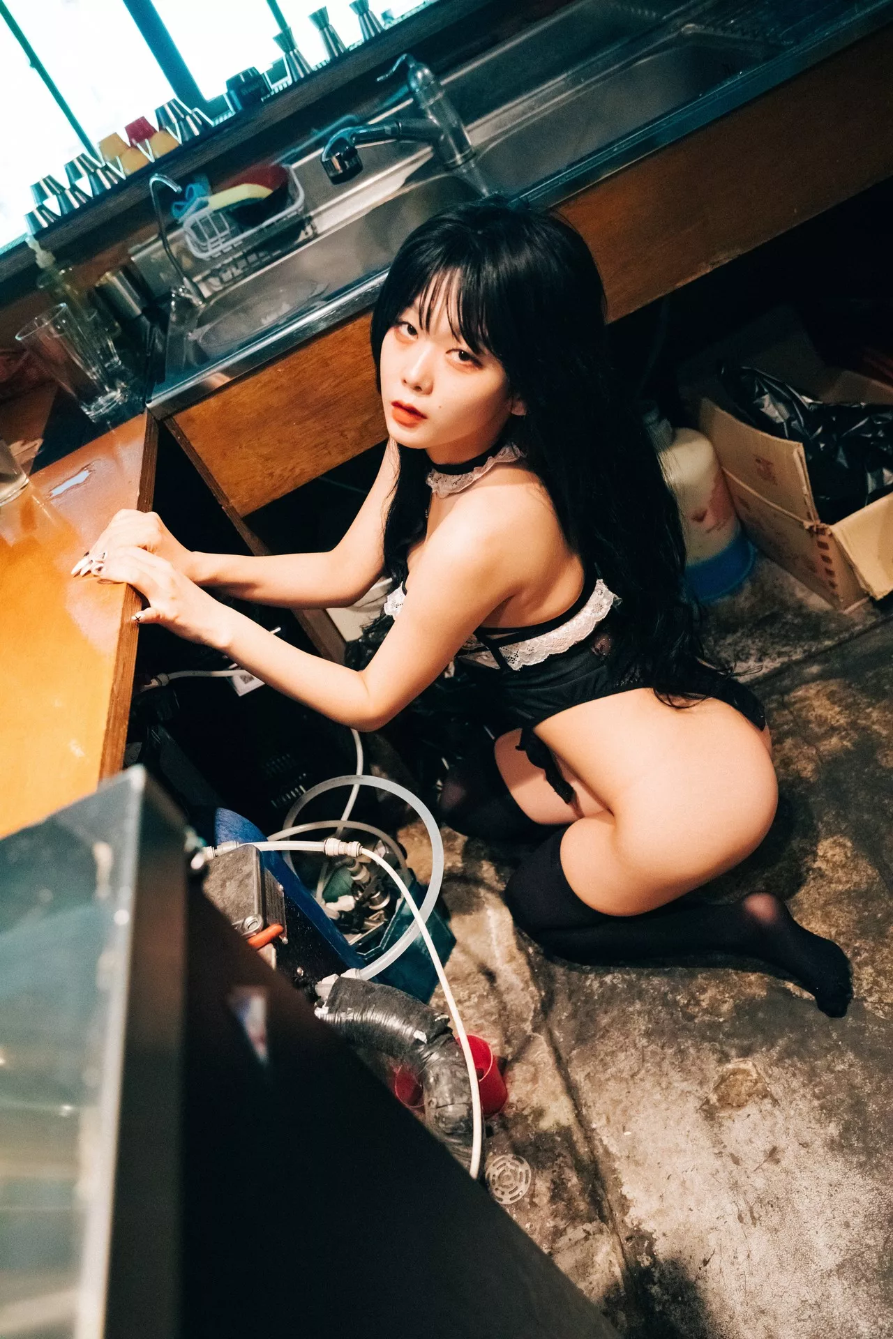 尤物 ZIA.Kwon【Loozy 尤物 写真 棒子 淫惰菇凉 全集修正 SM 写真】 Bar 棒子