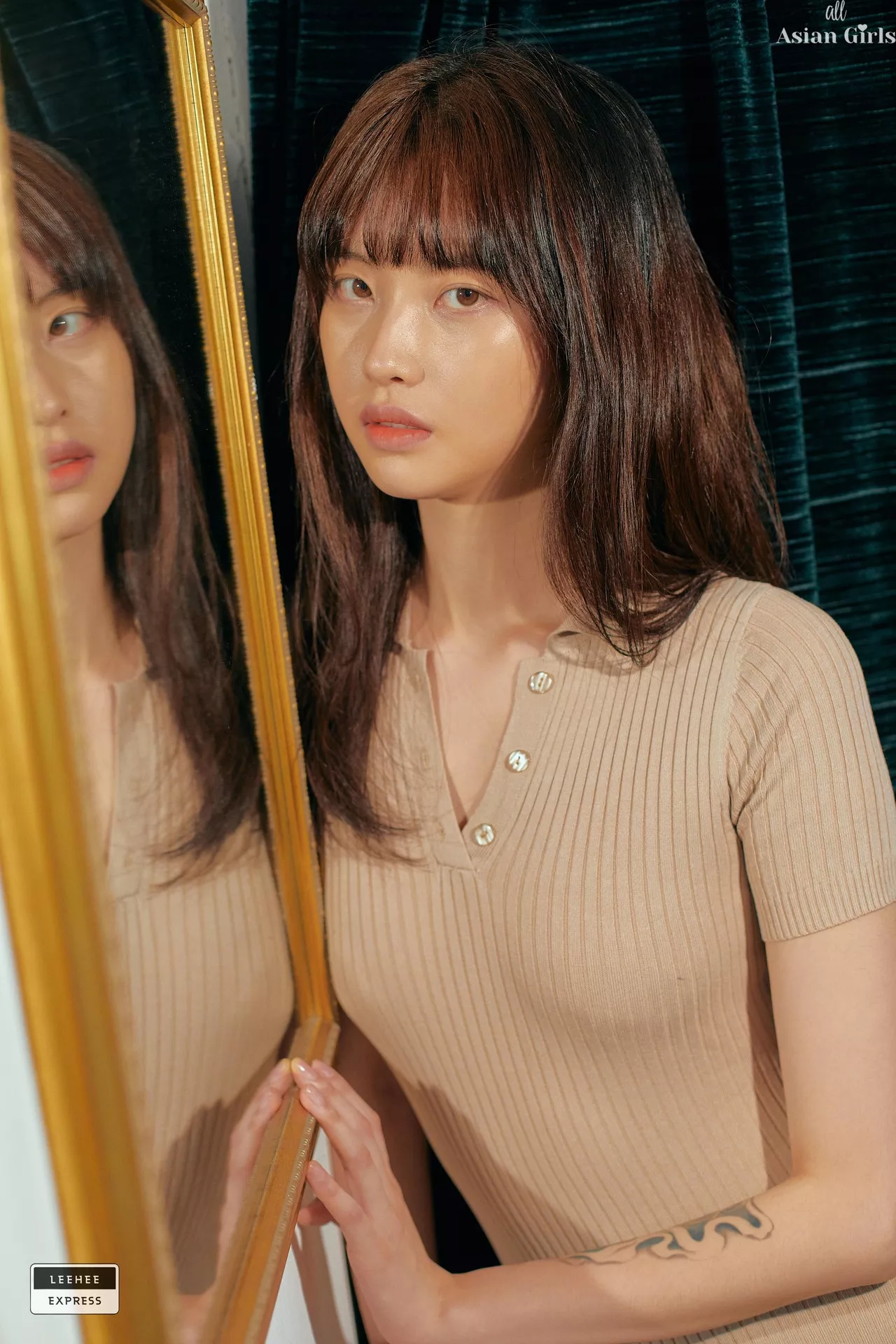 026B 【LEEHEE 魅模 LEBE 棒子 摄影 棒子 EXPRESS 美女 利熙快运 摄影组图】 GMS (48P) 高画质