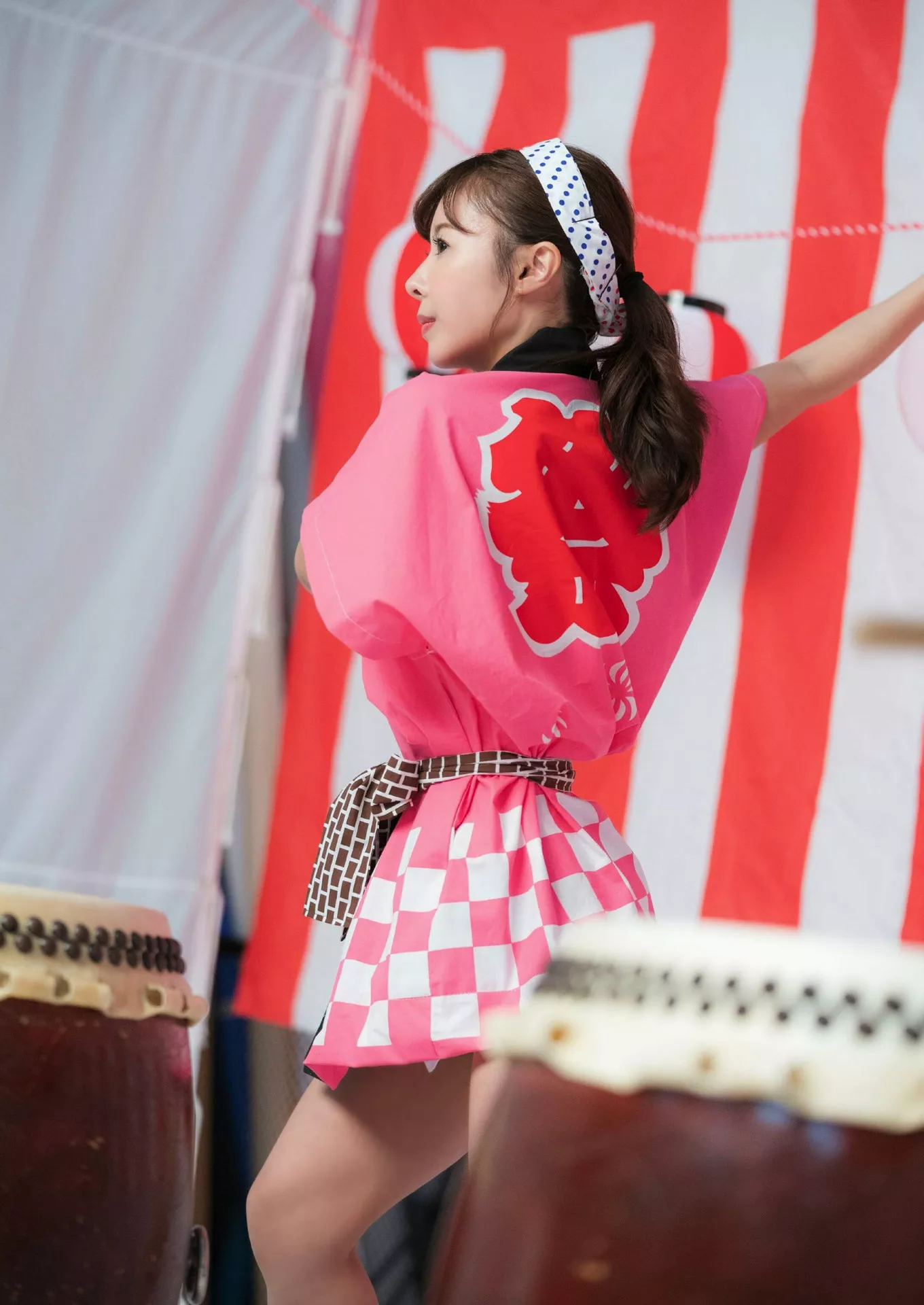 ) 栗山莉�w×桃园怜奈Shukan 高端大幅 (周刊 Post