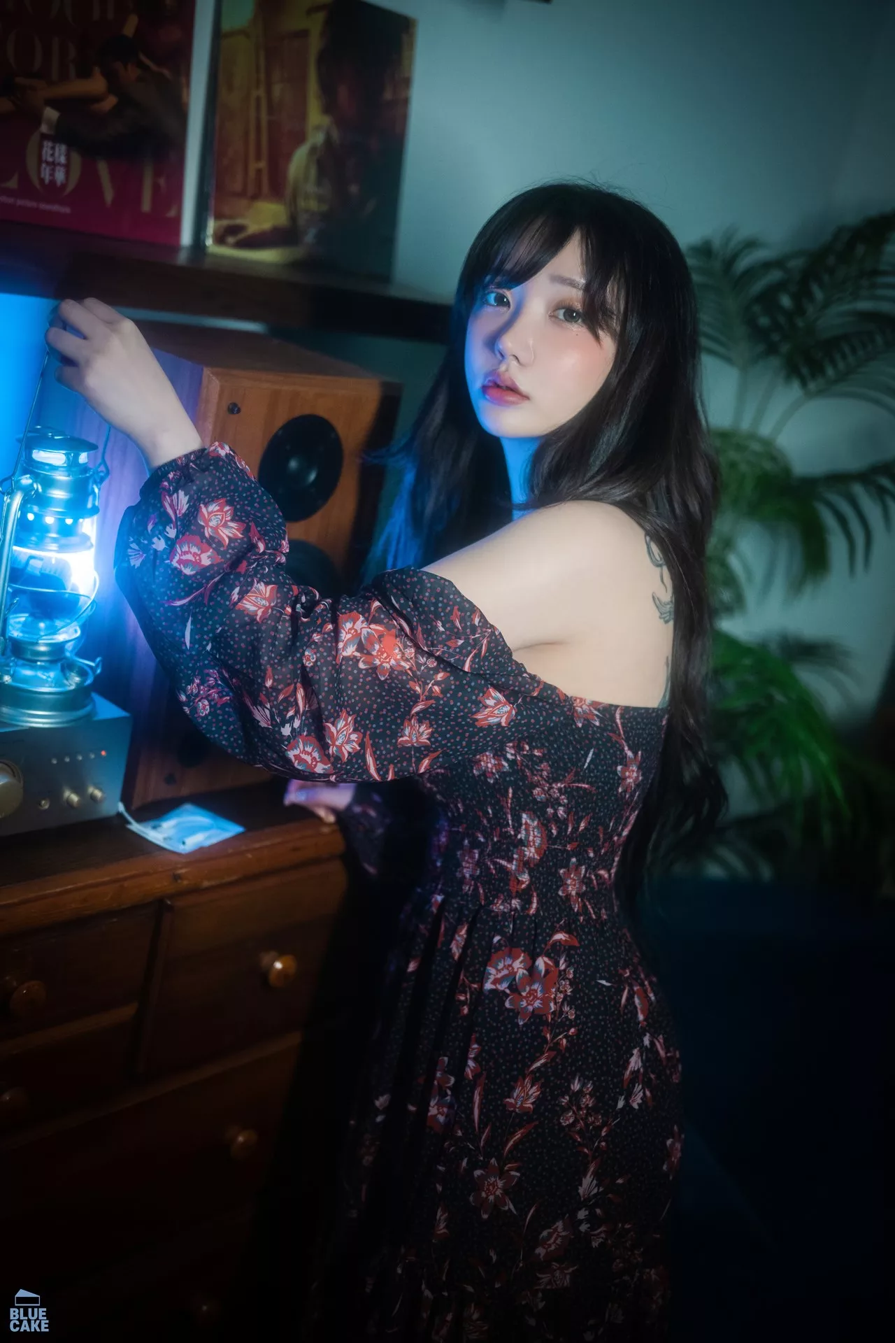 Yeeun【【BLUECAKE 高丽 RED 蓝色蛋糕】 艺术图 Son 美模 Nothing 高丽 (91P) 高品质艺术图相片 女神