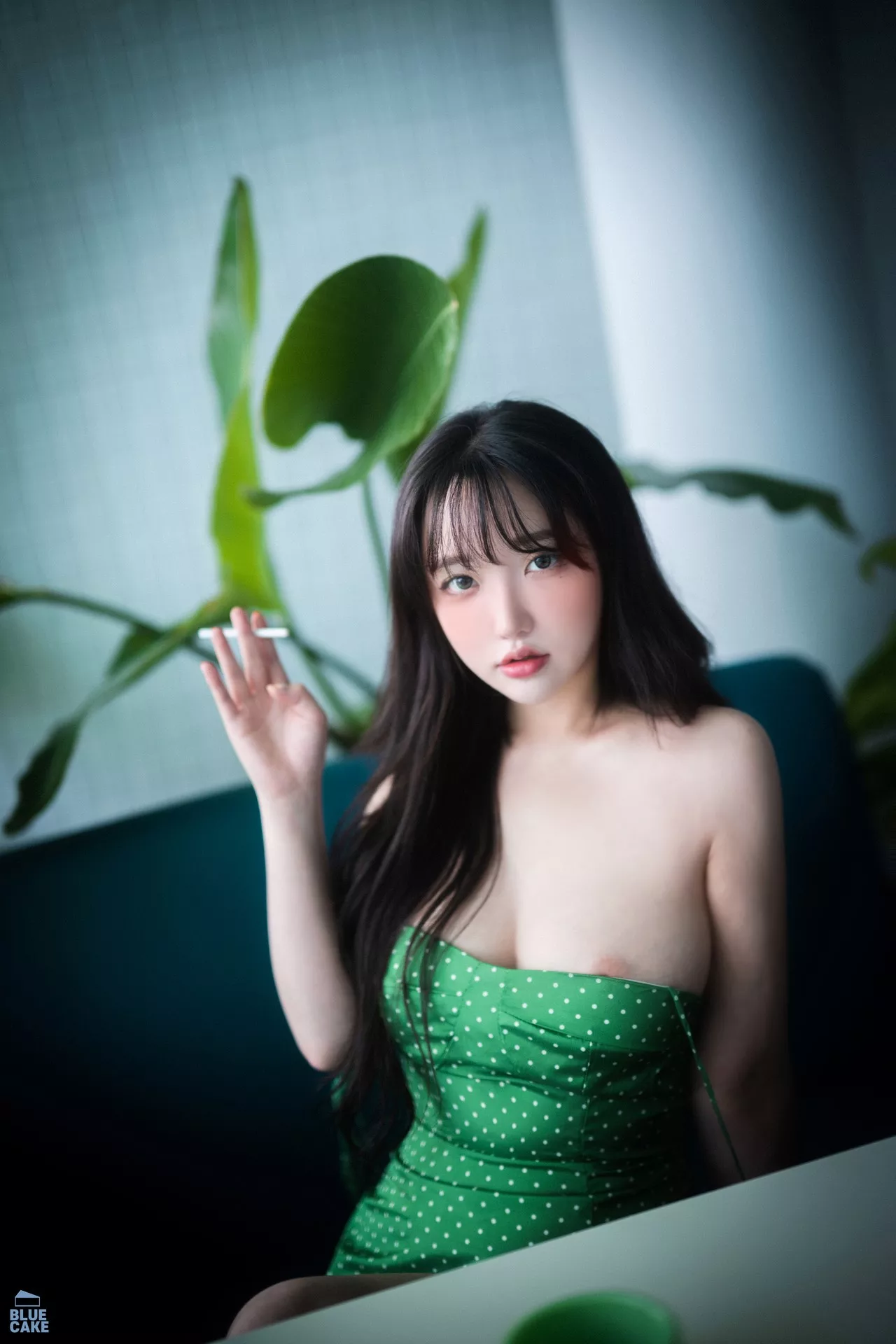 韩国 RED Son Yeeun【【BLUECAKE Nothing 韩国 高清写真图片 丽模 写真 女神 蓝色蛋糕】 (104P)
