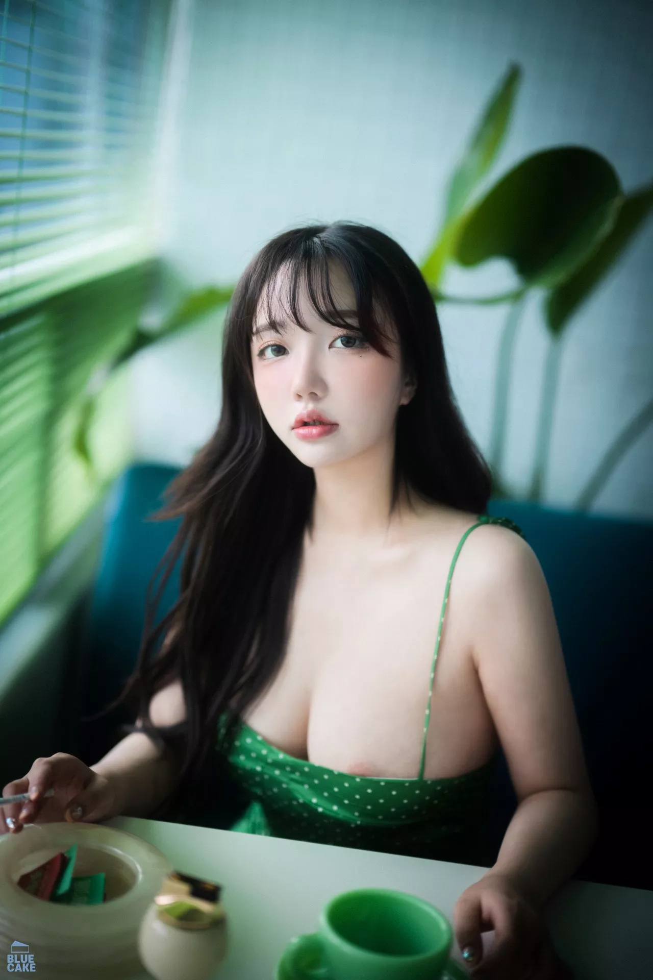 韩国 RED Son Yeeun【【BLUECAKE Nothing 韩国 高清写真图片 丽模 写真 女神 蓝色蛋糕】 (104P)