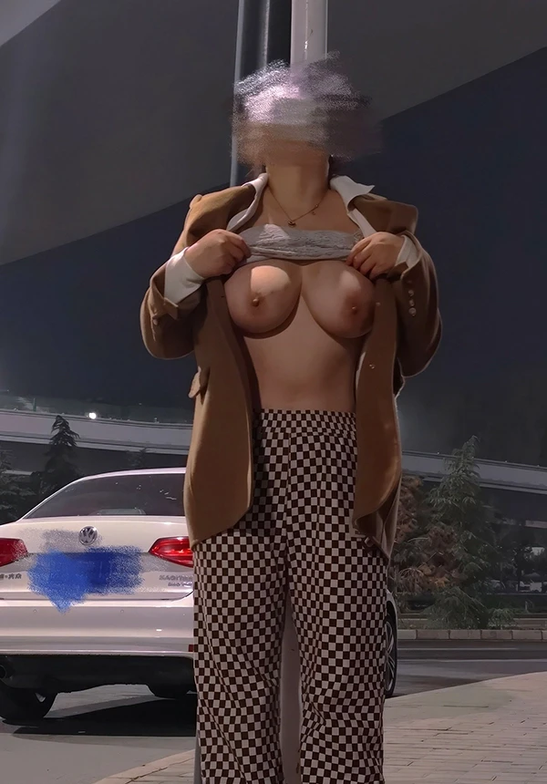 的优雅+日常 私摄 全集修正 J杯罩肉乳女神 福利 套图 甜甜