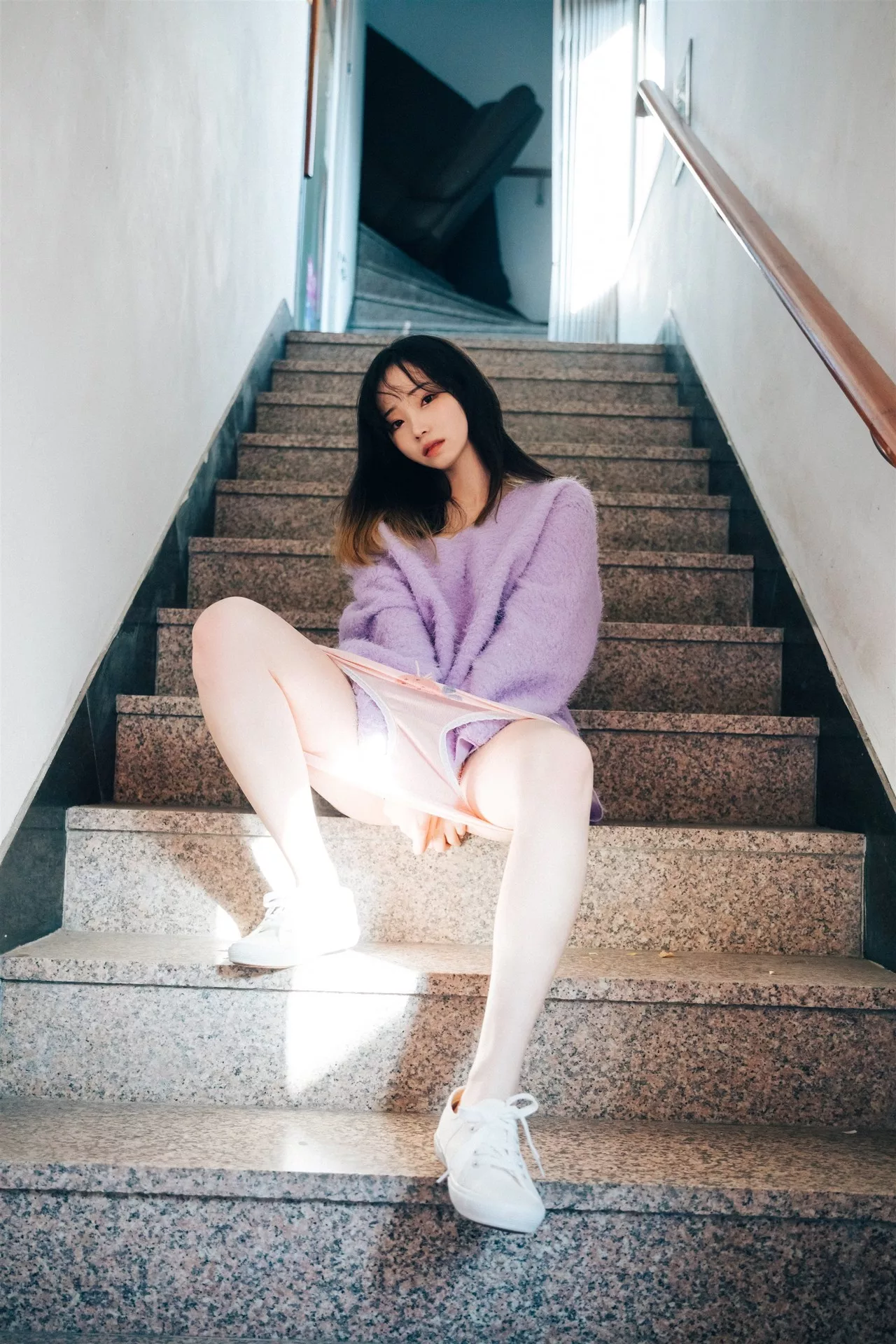 淫惰少女 美女 南韩 南韩 Bambi【Loozy Alba Cafe 全集修正 美女 写真 写真】