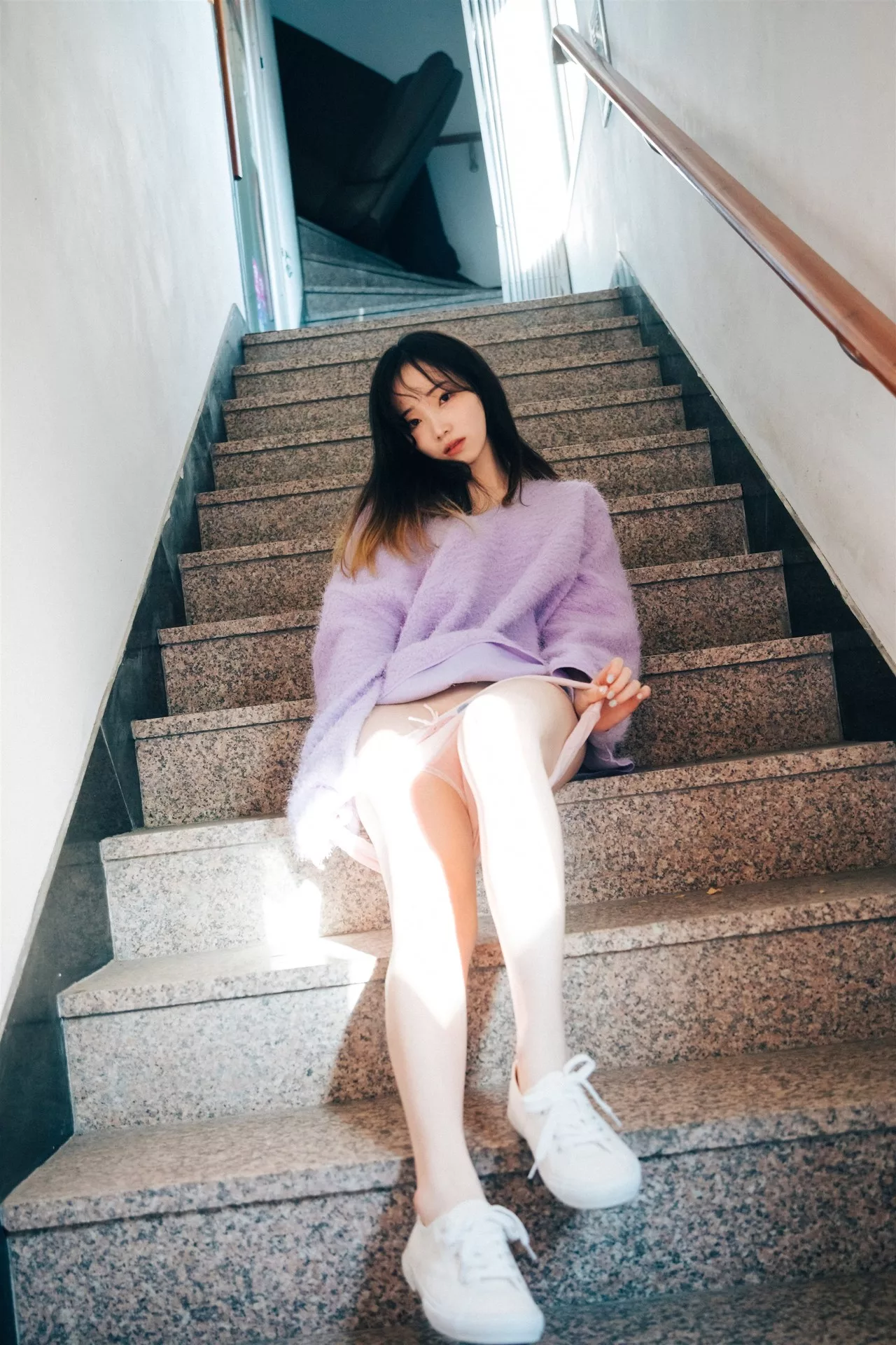 淫惰少女 美女 南韩 南韩 Bambi【Loozy Alba Cafe 全集修正 美女 写真 写真】