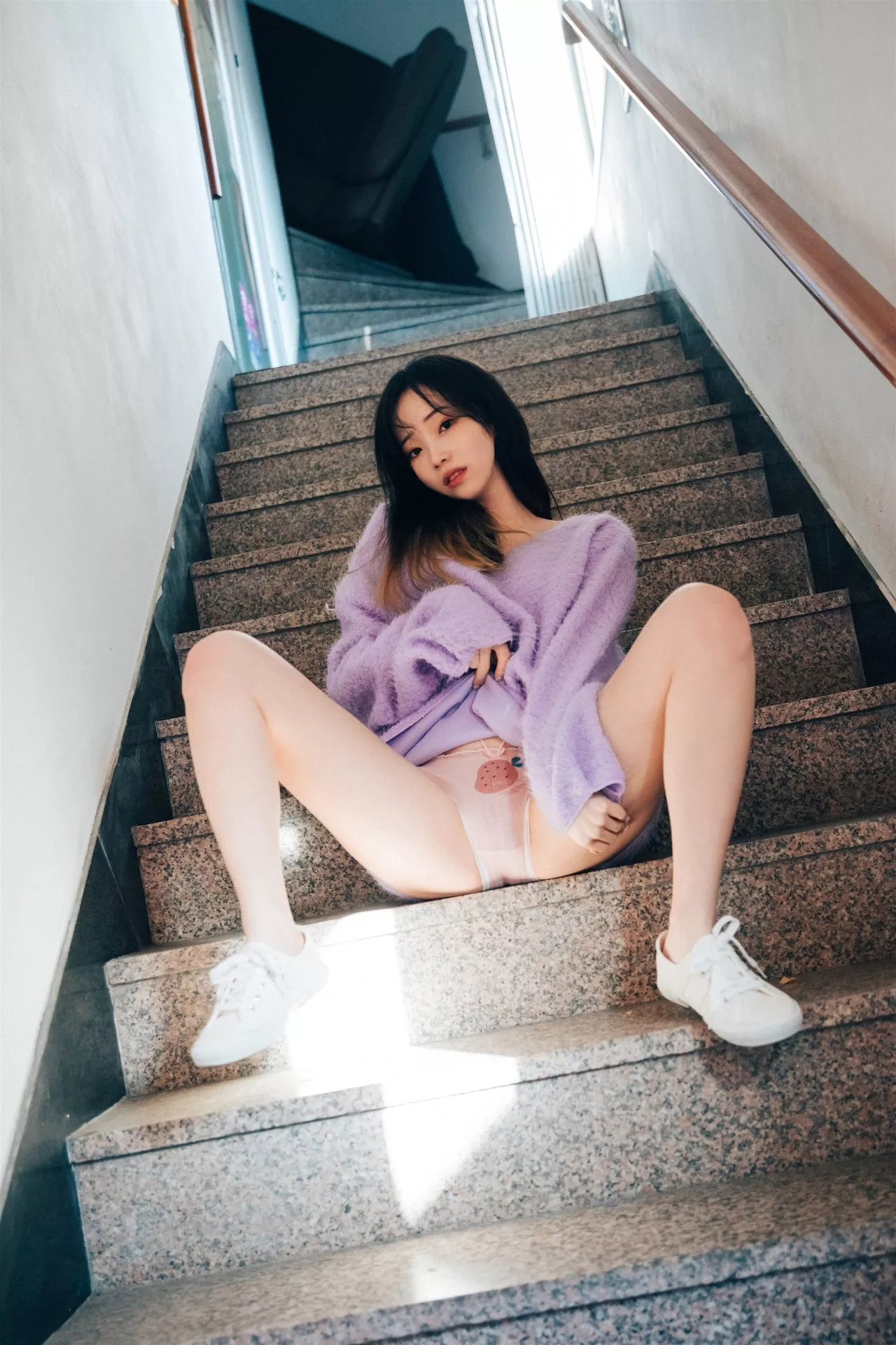 淫惰少女 美女 南韩 南韩 Bambi【Loozy Alba Cafe 全集修正 美女 写真 写真】