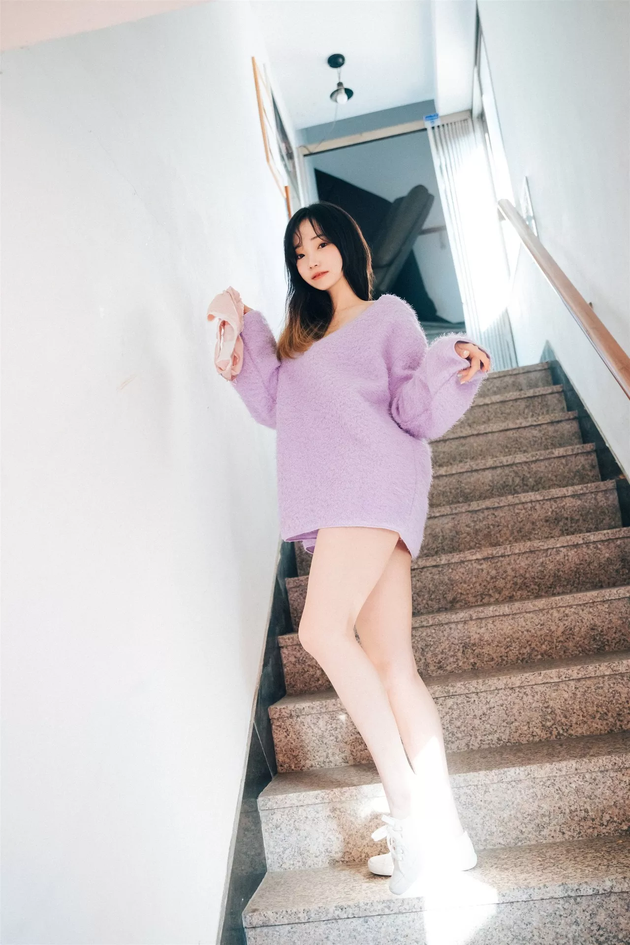 淫惰少女 美女 南韩 南韩 Bambi【Loozy Alba Cafe 全集修正 美女 写真 写真】
