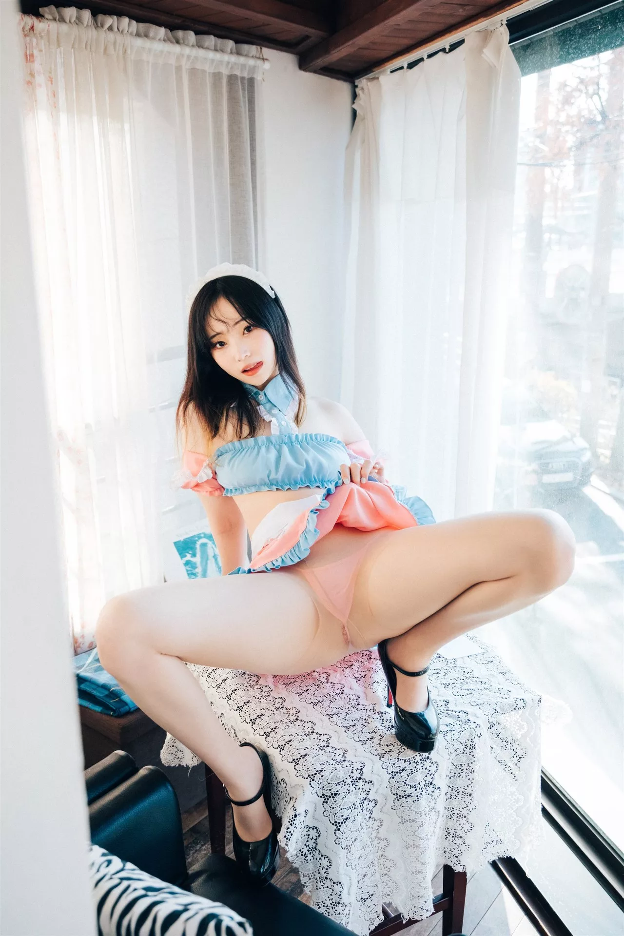 淫惰少女 美女 南韩 南韩 Bambi【Loozy Alba Cafe 全集修正 美女 写真 写真】