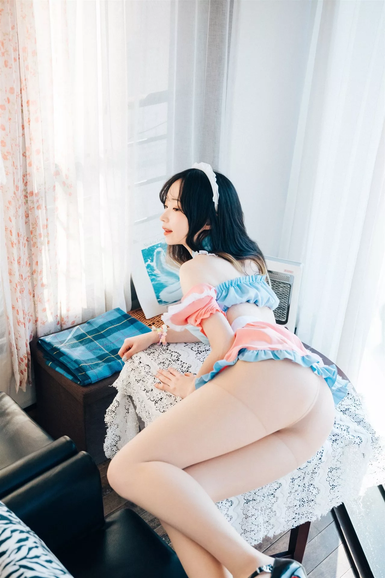 淫惰少女 美女 南韩 南韩 Bambi【Loozy Alba Cafe 全集修正 美女 写真 写真】