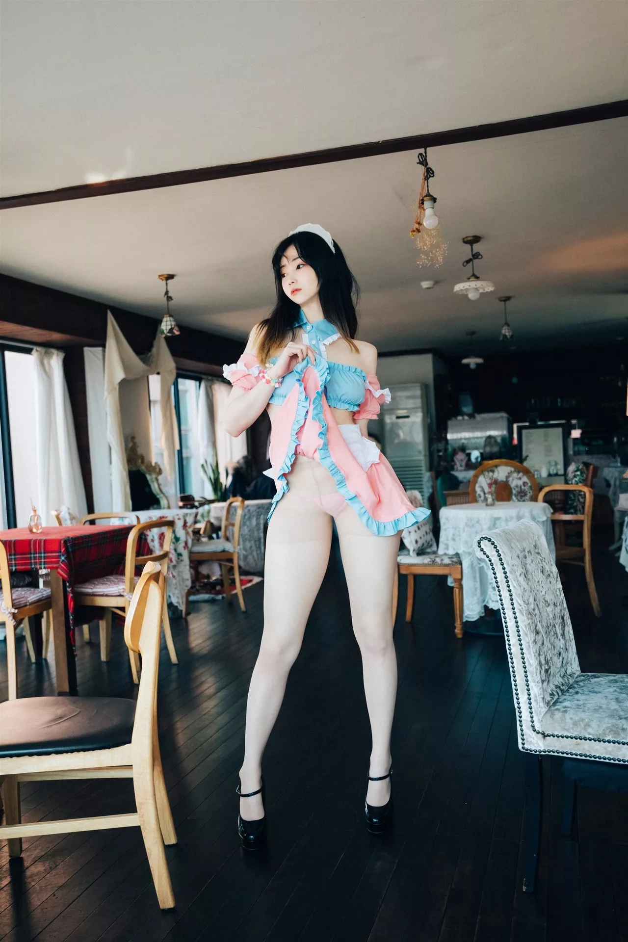淫惰少女 美女 南韩 南韩 Bambi【Loozy Alba Cafe 全集修正 美女 写真 写真】