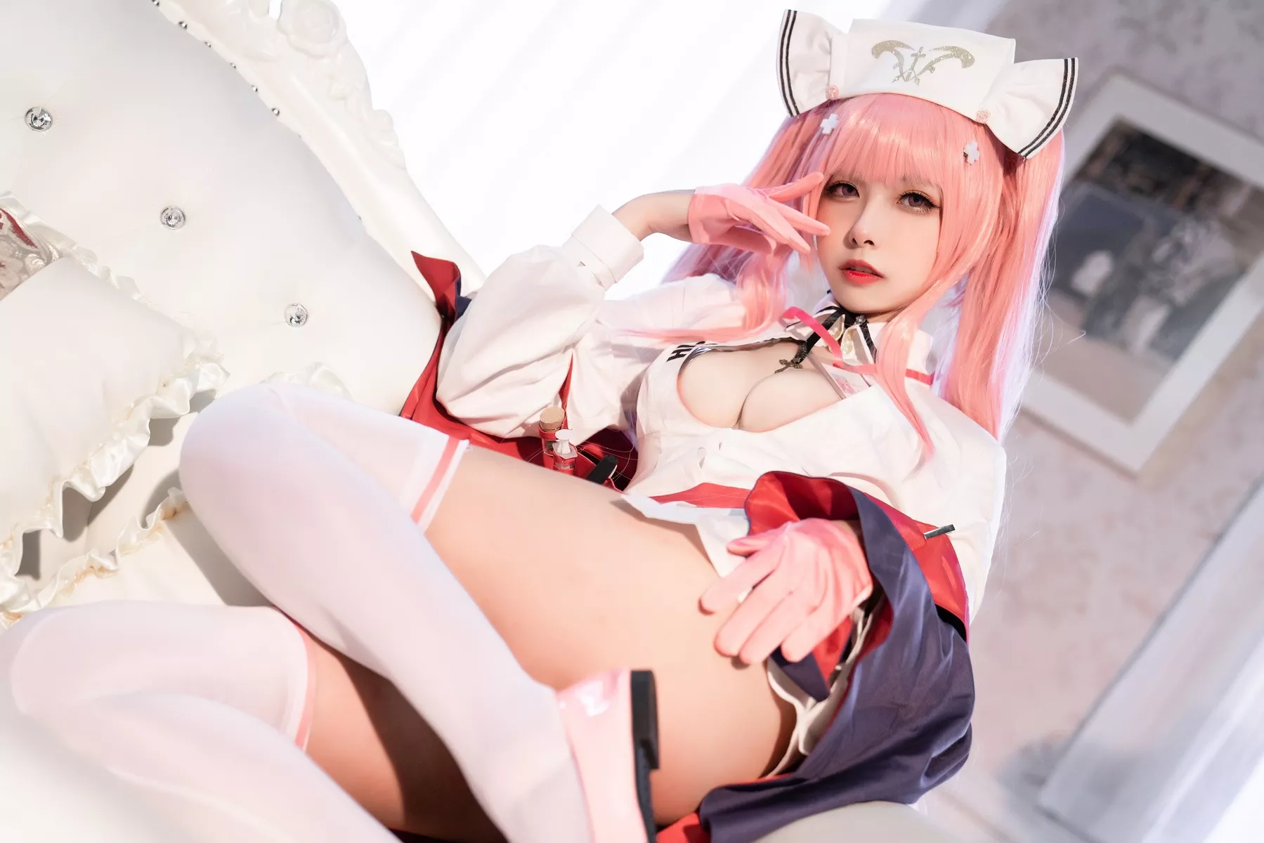 Lane) 女神 英仙座、真爱 Nurse Ver. 福报 (Azur 【Momo 葵葵】 ko Perseus Cosplay