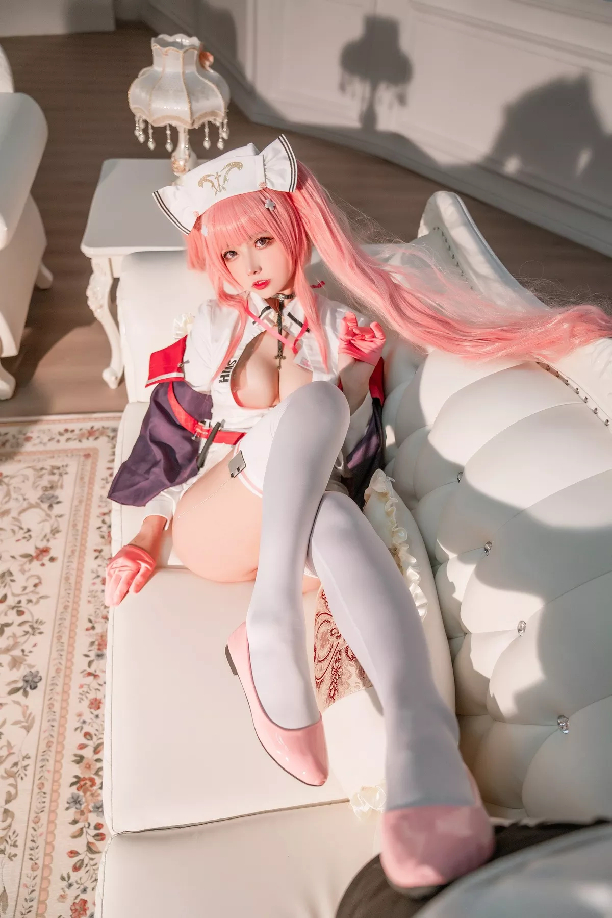Lane) 女神 英仙座、真爱 Nurse Ver. 福报 (Azur 【Momo 葵葵】 ko Perseus Cosplay