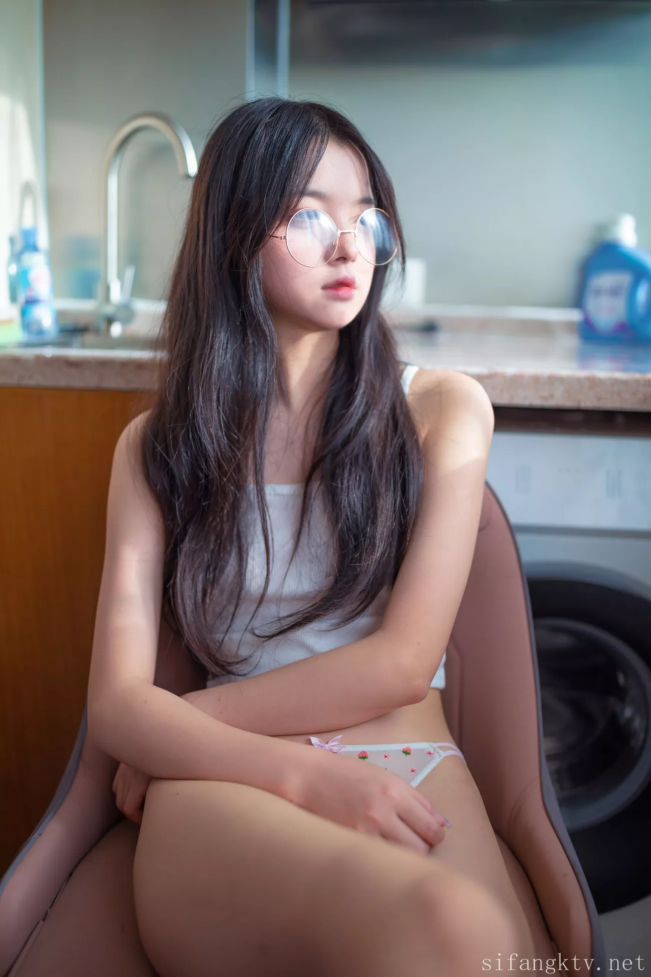 优秀摄影组图 《无色�瓤恪� 林书辞