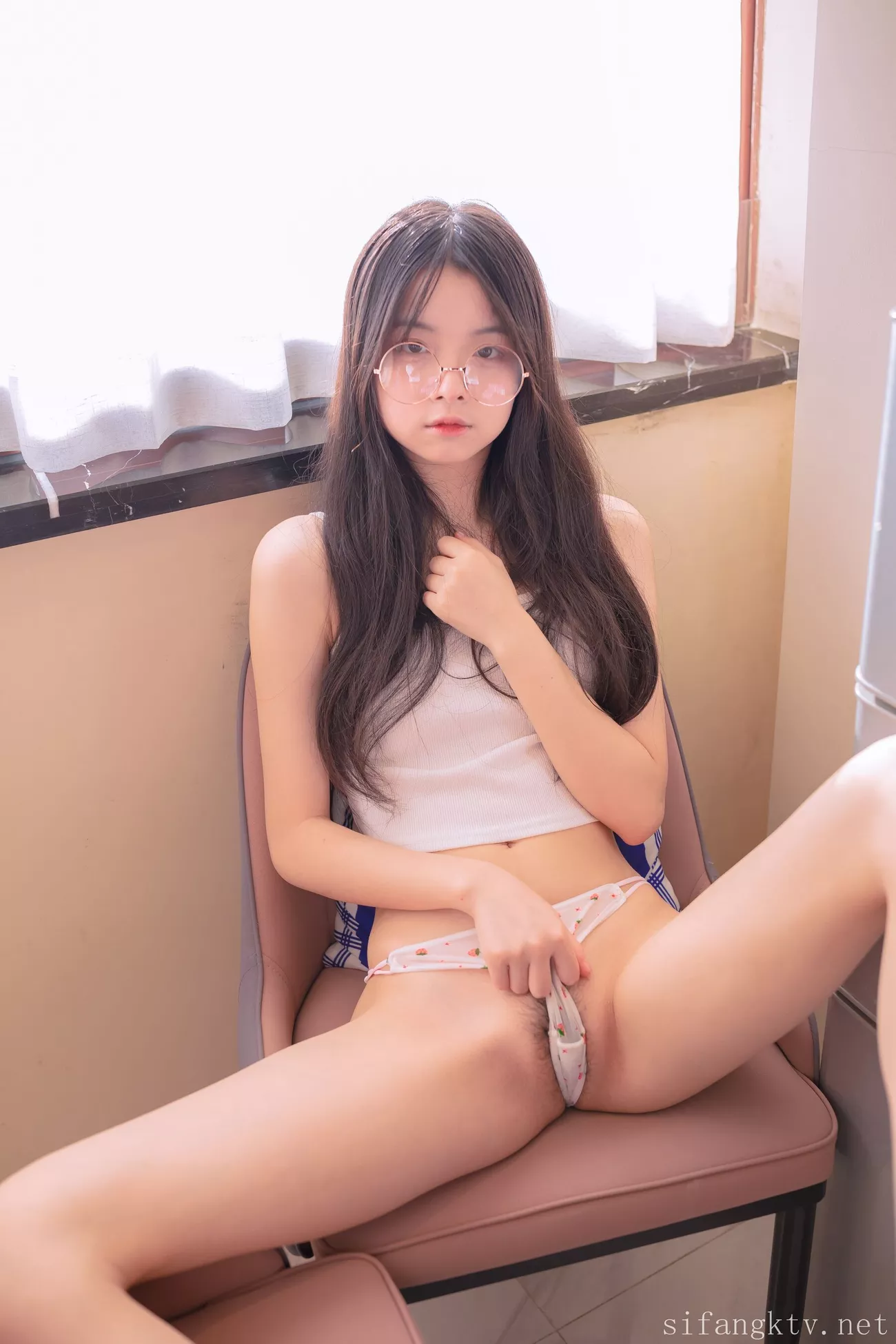 优秀摄影组图 《无色�瓤恪� 林书辞