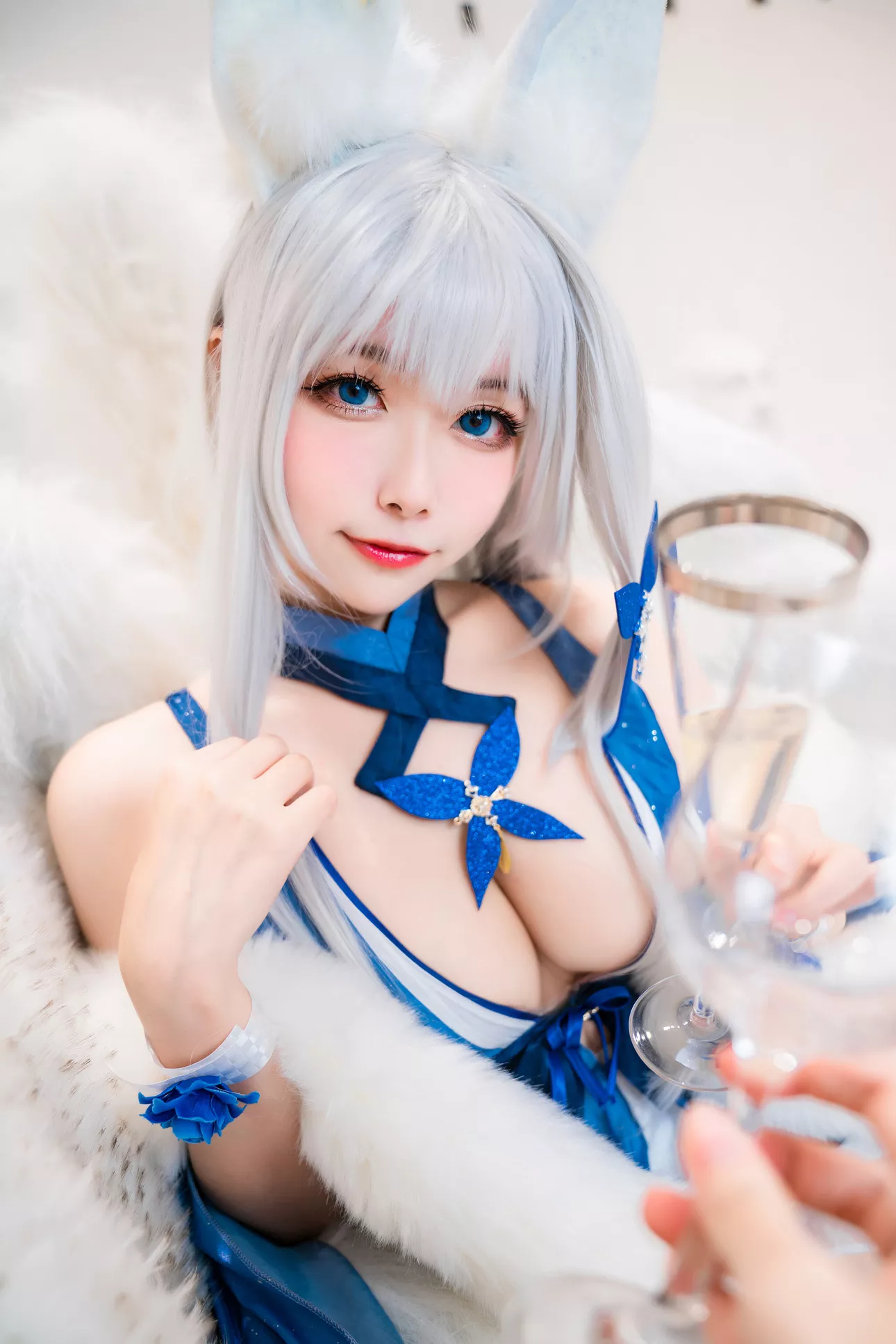 信浓 福利 �T Cosplay 美人 ko Shinano 【Momo 碧蓝航线 葵葵】