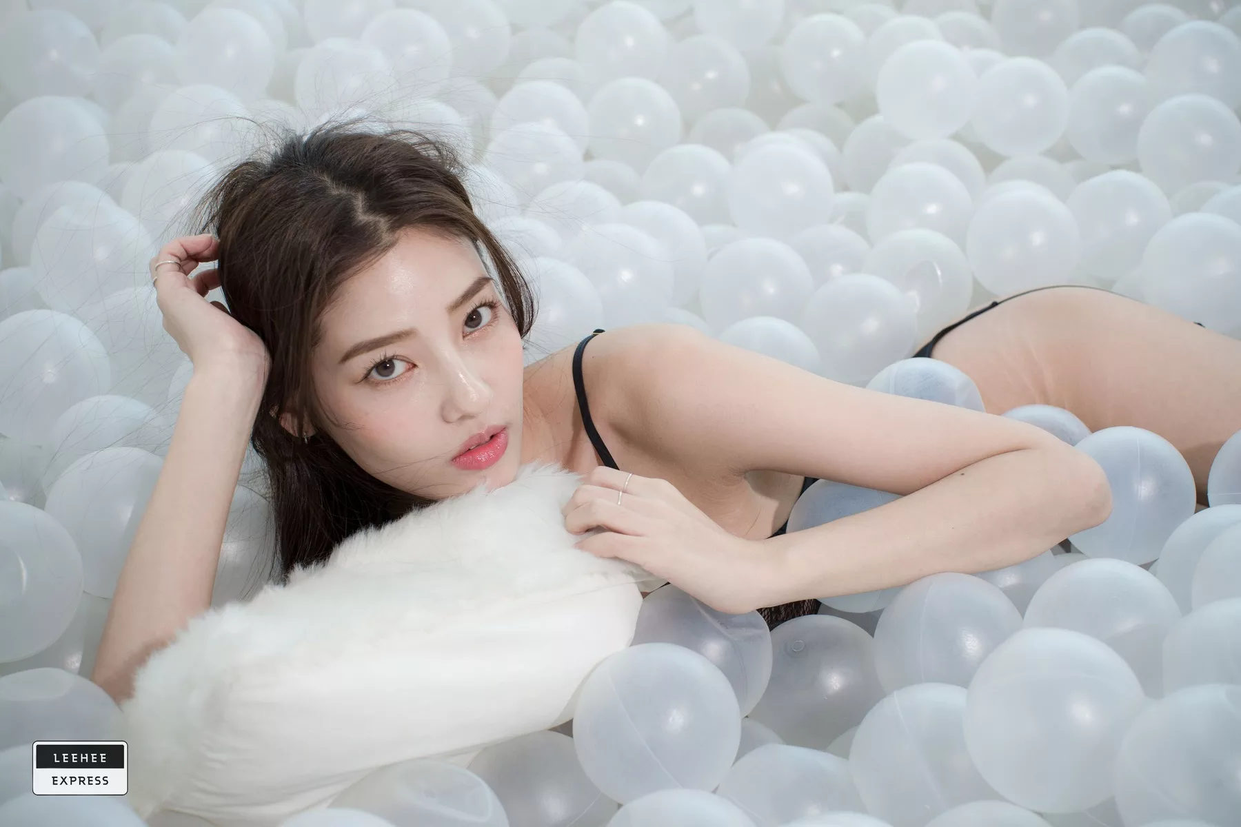 033 LERB 写真 (40P) G.su 高丽 写真组图】 美人 EXPRESS 魅模 【LEEHEE 利熙快运 高丽 高品质