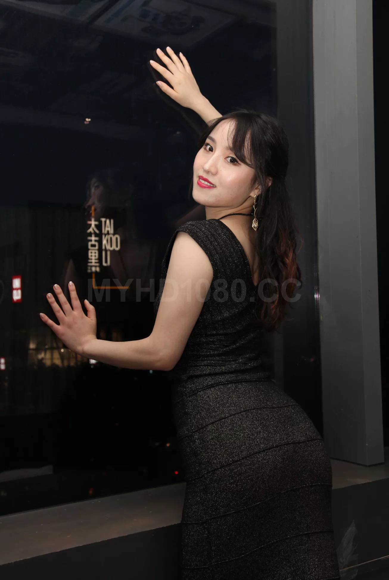 国模 国模 组图 大尺码 含香 私拍 人体 人体
