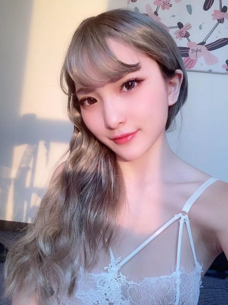 小丁 《Special 大尺度图集 Ding selfie》 台模图集