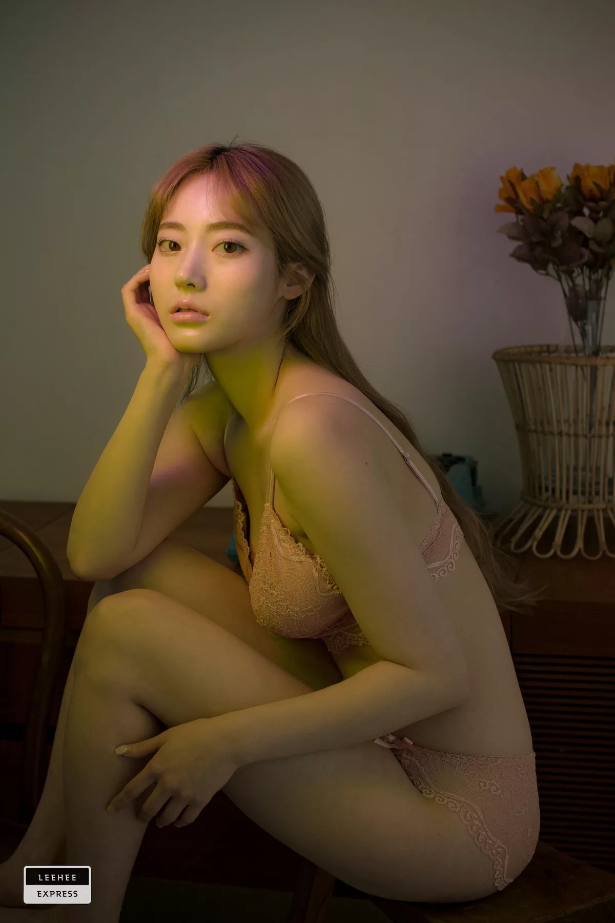 南韩 仙女 利熙快运】 024A EXPRESS LEDG Jeong 艺术图 Ah【LEEHEE 全集修正