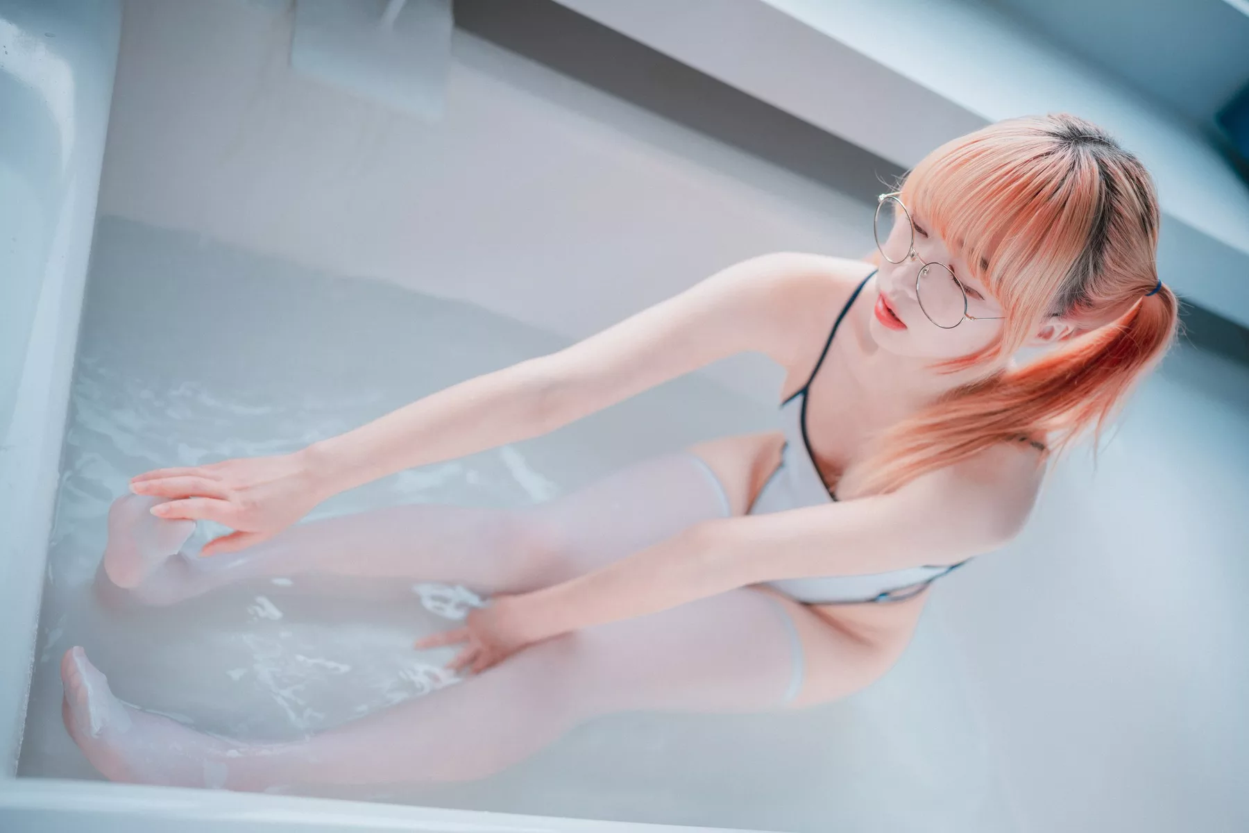 大佳玩】 Parkhaag【DJAWA 摄影 Swimming #9 棒子 Lessons 嫩模 全集修正