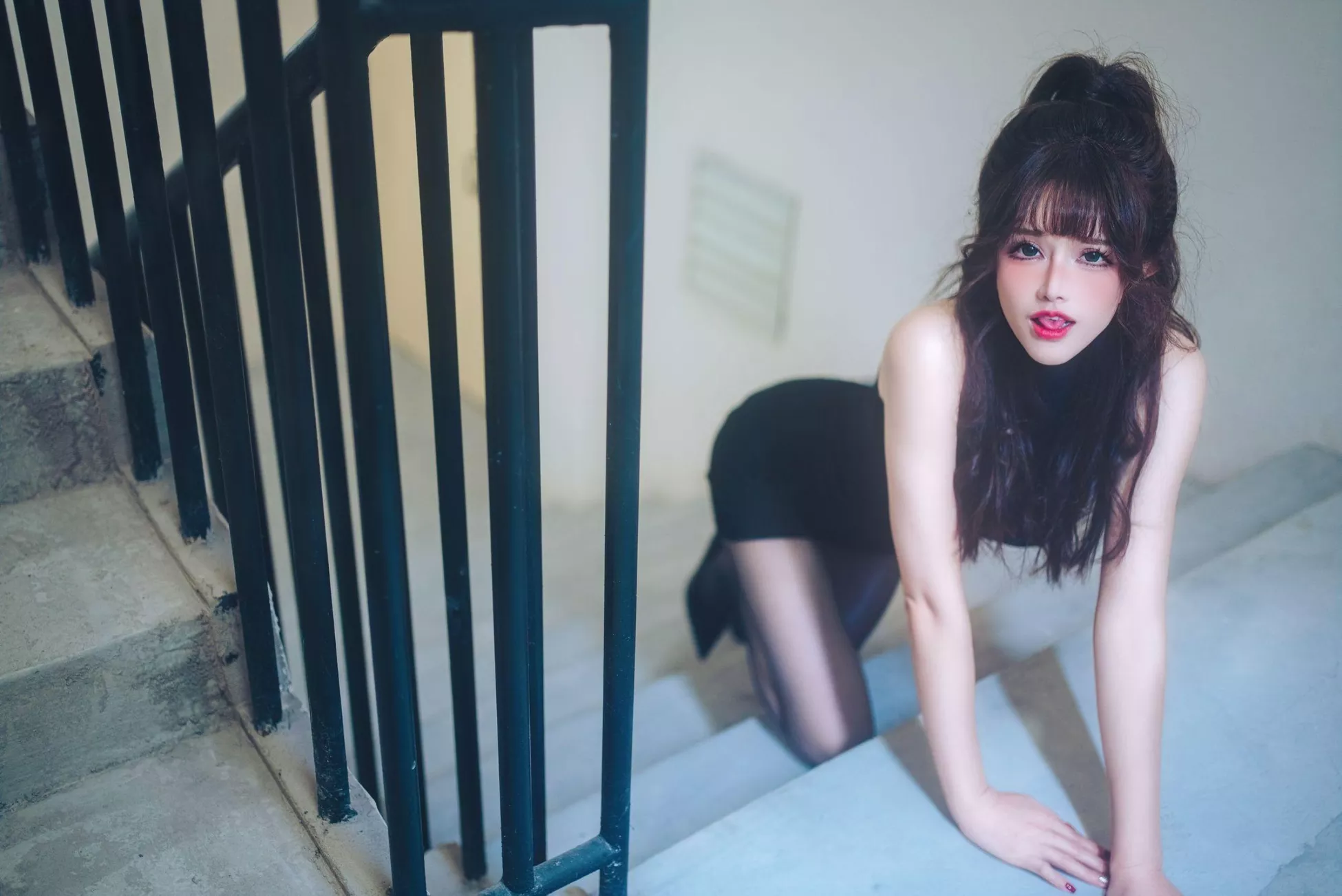 《网贷丫头救赎（牧化）》 优质写真摄影 鹿八岁