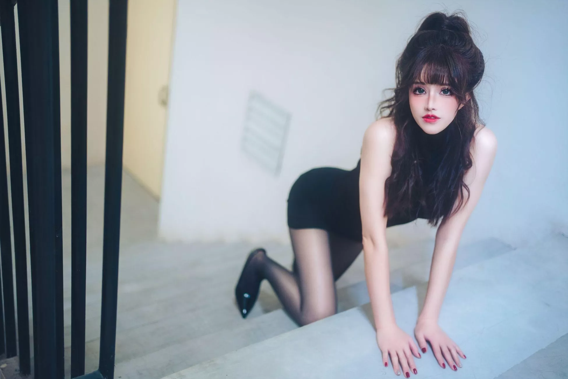 《网贷丫头救赎（牧化）》 优质写真摄影 鹿八岁