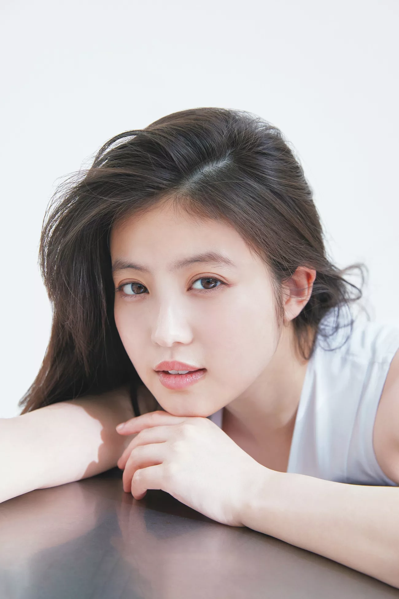 ) 会员中幅 FRIDAY 写真 ( 尤物 今田美�@ Mio Imada 日本
