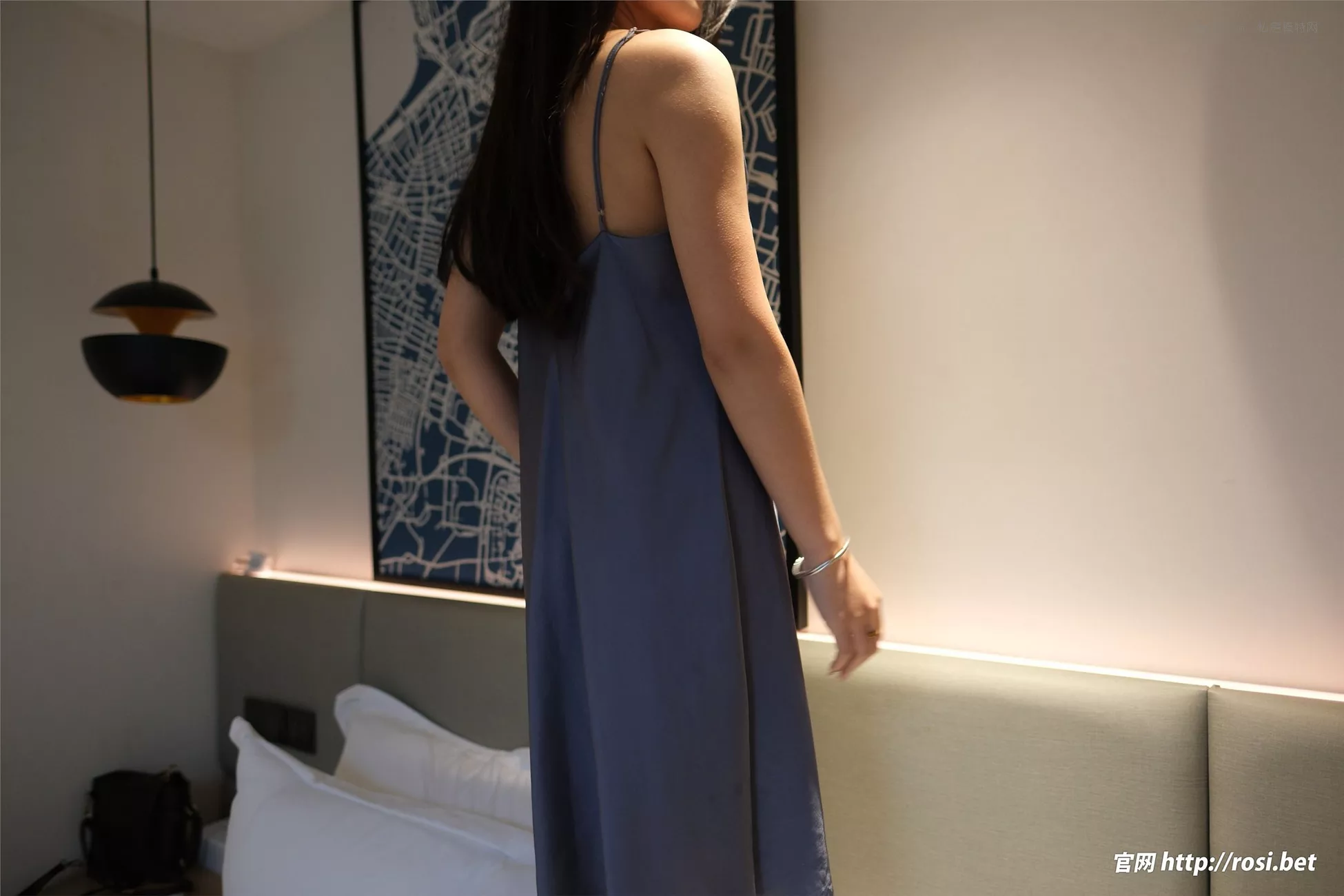 No.4643 【ROSI 肉丝真空女孩写真】