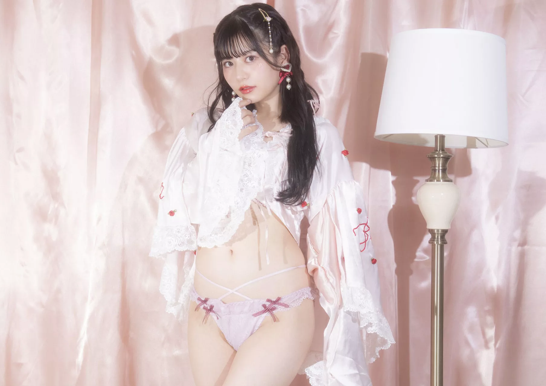 Photobook 写真集 写真 Tsukiashi 亚洲辣模 全集修正 月足天音LARME Amane
