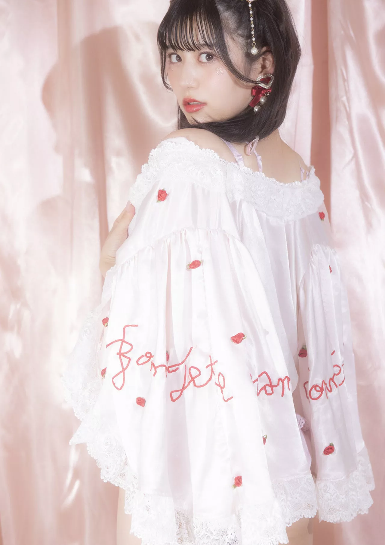 Photobook 写真集 写真 Tsukiashi 亚洲辣模 全集修正 月足天音LARME Amane