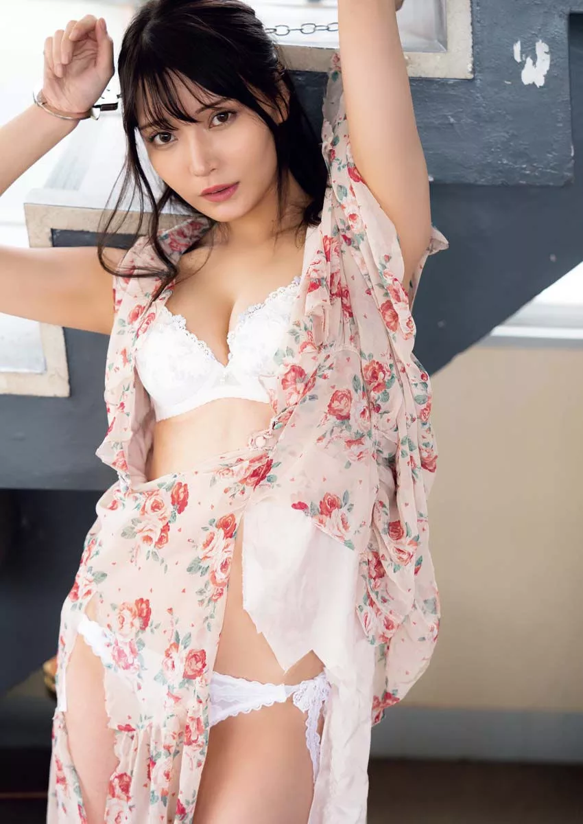 Bull Nitori King 2023.5 Sayaka (BULL Digital 似鸟沙也加Young 2023年5号)