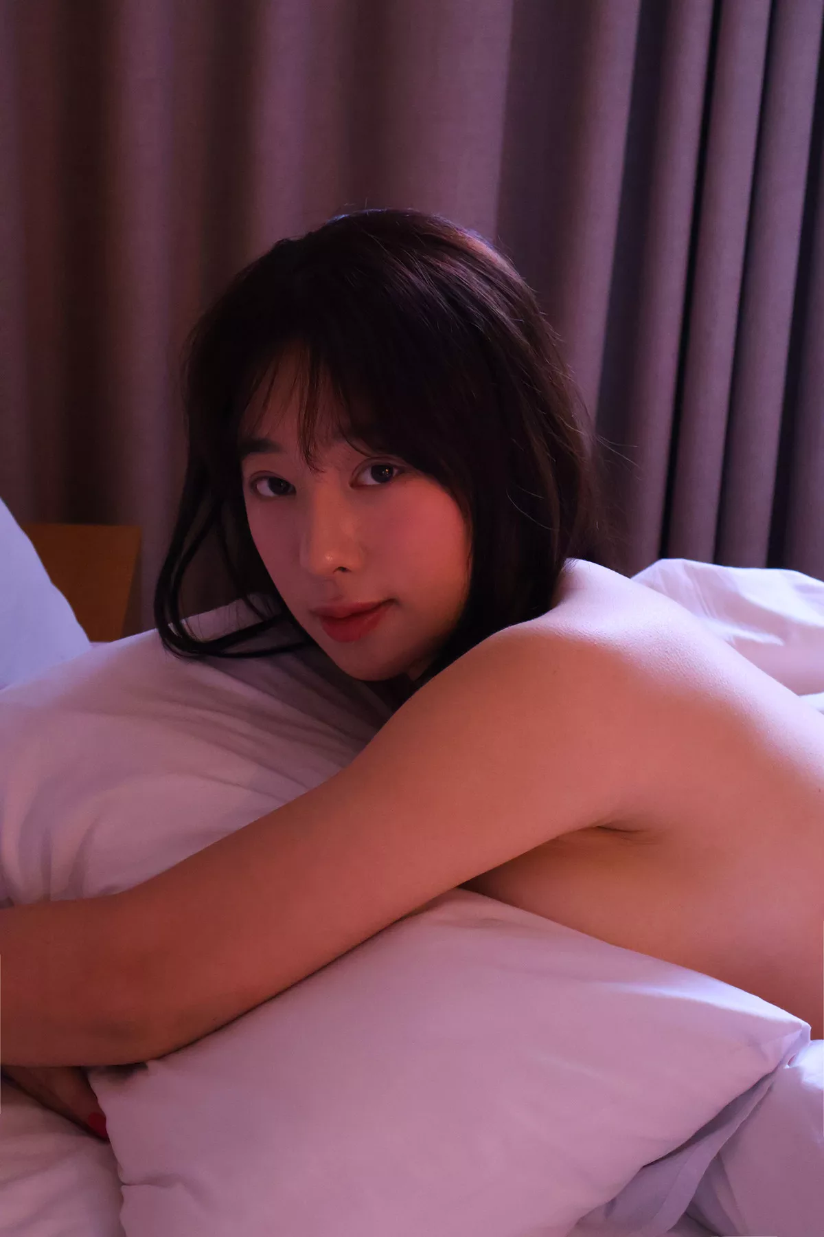 艺术图 Her Under Blanket 亚洲艳模 Photobook Bitnara 全集修正 The