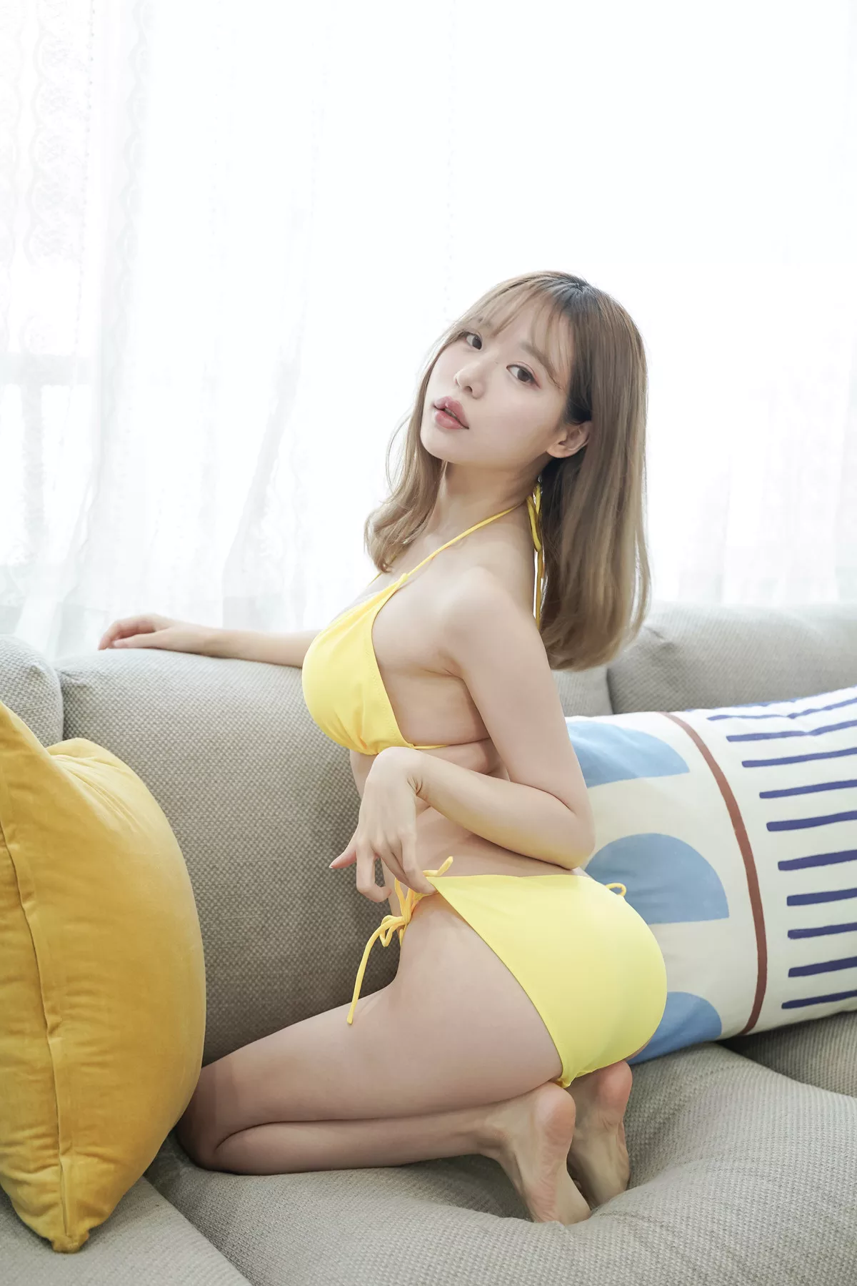 Photobook Pink Yellow 写真 & 亚洲靓模 Mozzi Set.2