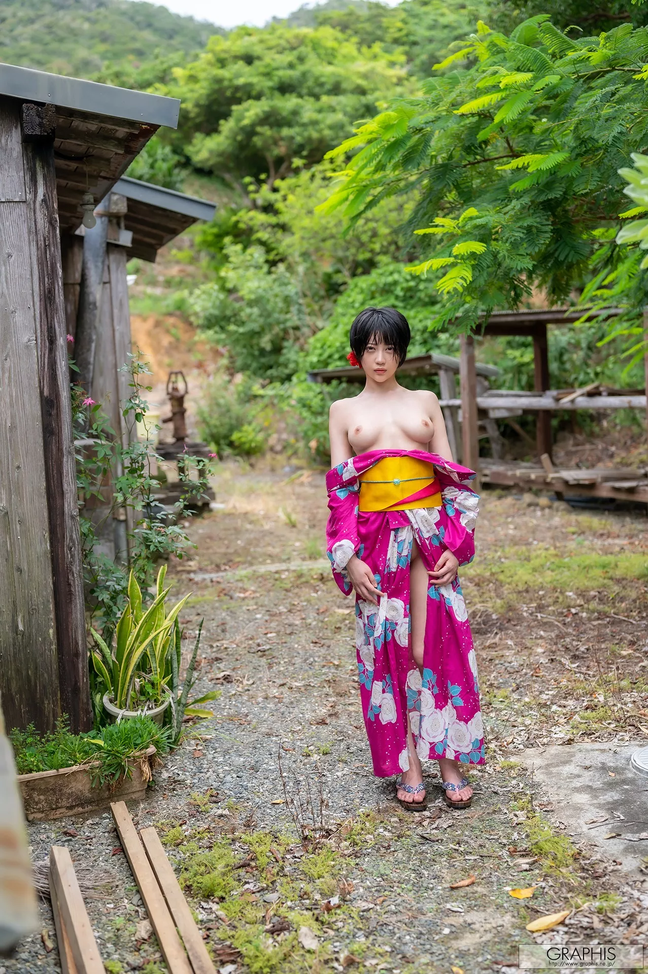 and 「Modest Natsume 夏目��【日本 Hibiki 写真 全集修正 Graphis】 Mature!」 Gals