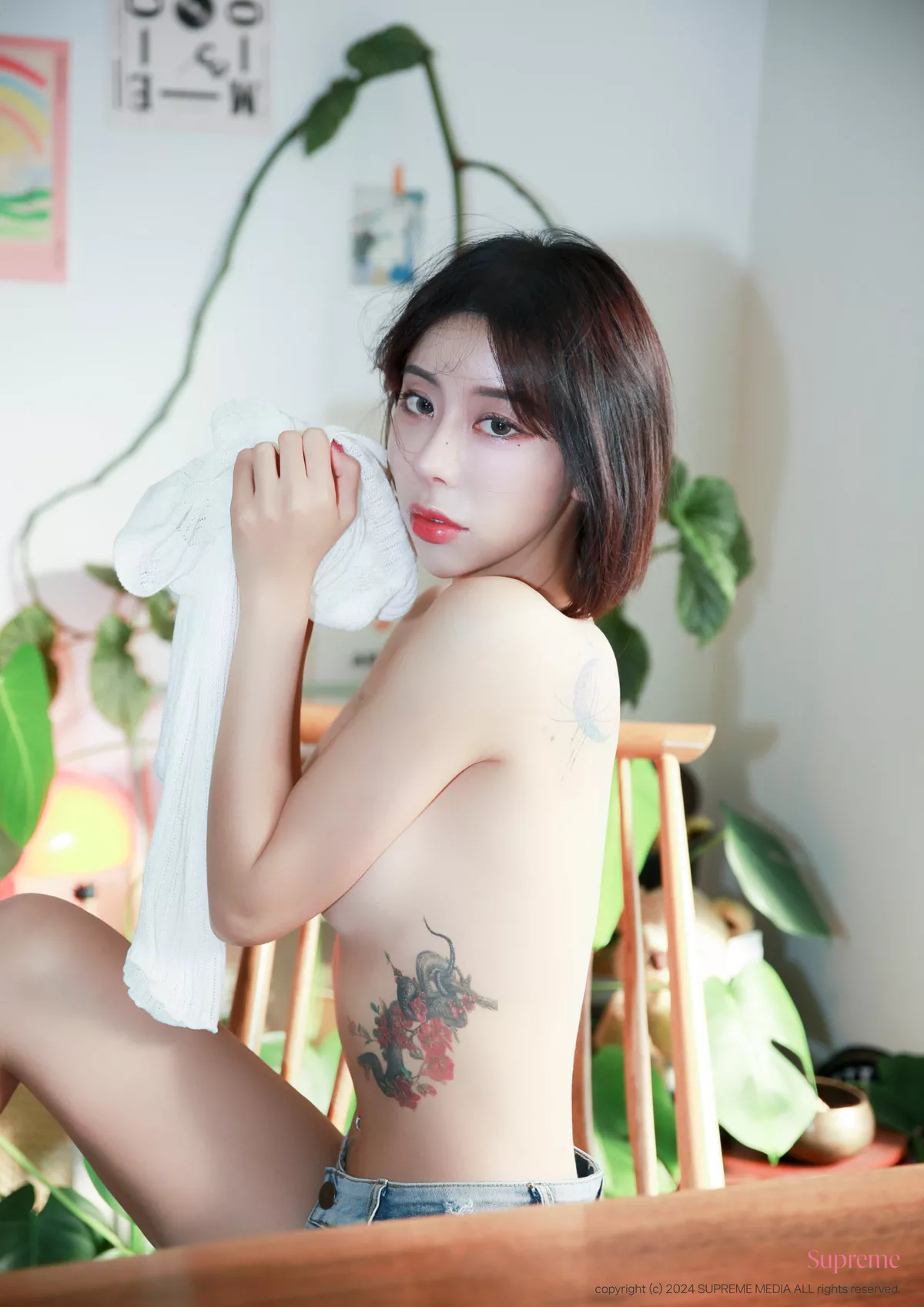 Supreme Photobook Magarin 全集修正 Jeans 亚洲丽模 艺术图