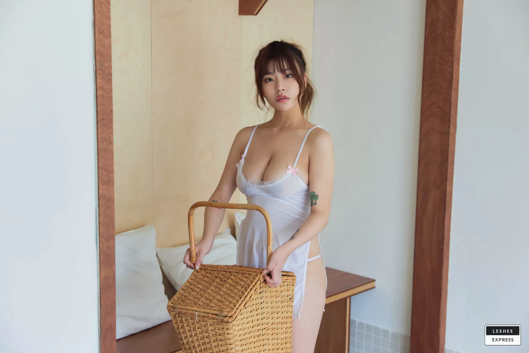利熙快运 LEEHEE 超清 艺术图美图 全集修正 137B LEHC Bani EXPRESS 棒子 靓模